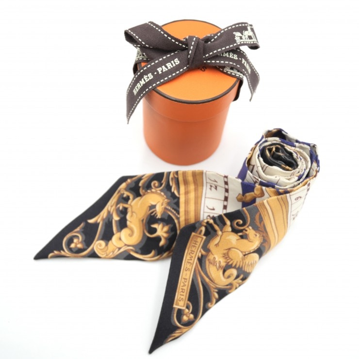 HERMES(エルメス)Astrologie 占星術 ツイリー スカーフ シルク ブラック ネイビー マルチカラー バッグアクセサリー フランス製【中古】