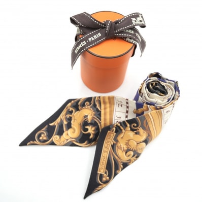 HERMES(エルメス)Astrologie 占星術 ツイリー スカーフ シルク ブラック ネイビー マルチカラー バッグアクセサリー フランス製【中古】