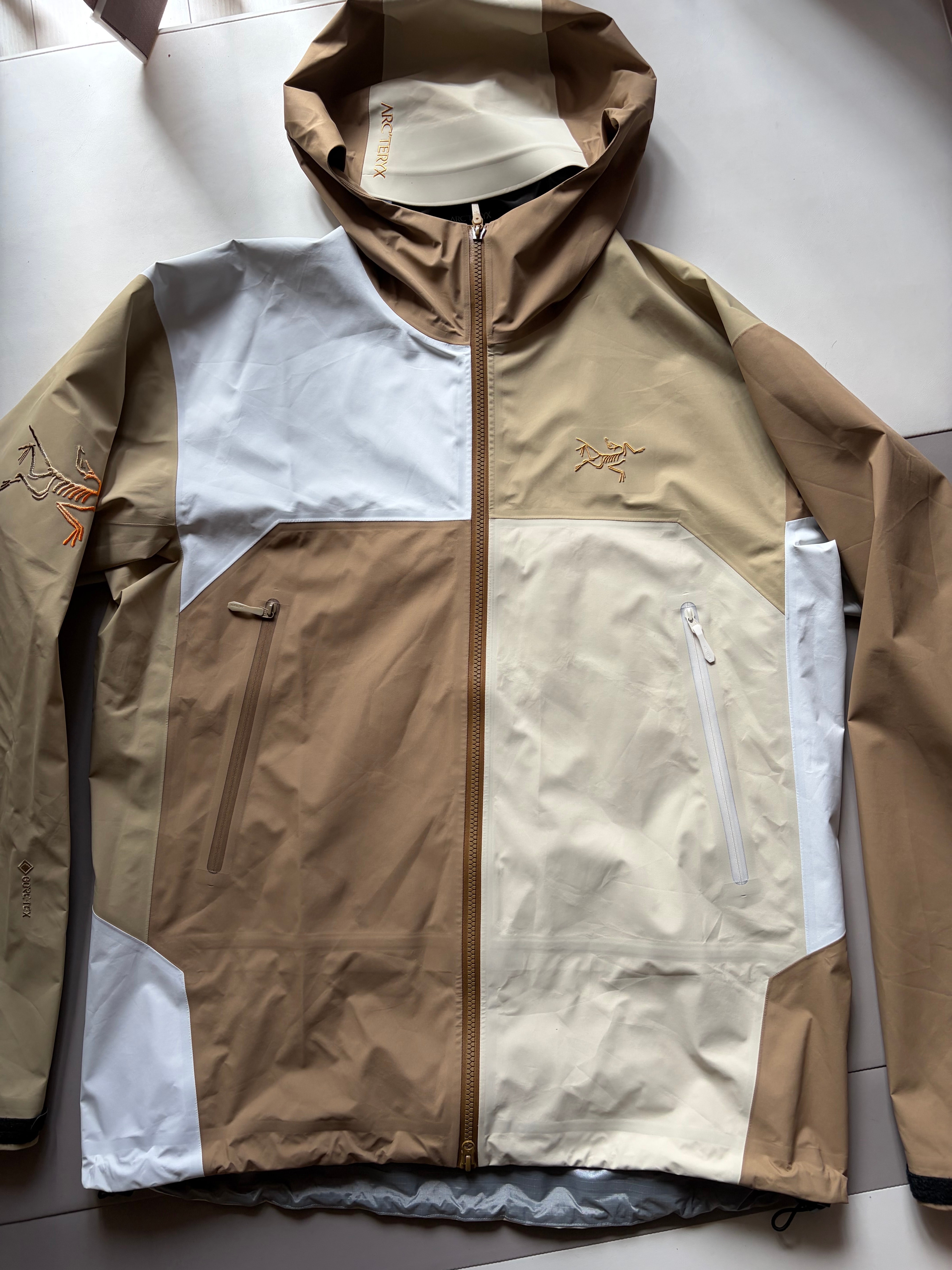 ARC'TERYX x BEAMS Beta Jacket "Nagomi"