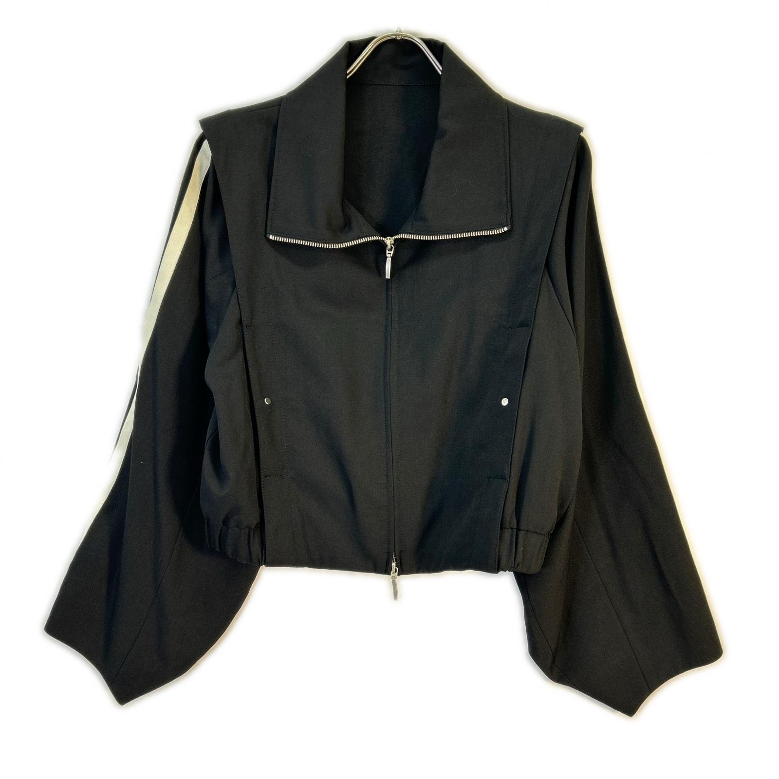 アダムエロペ 24SS ブラック サイドラインブルゾン F