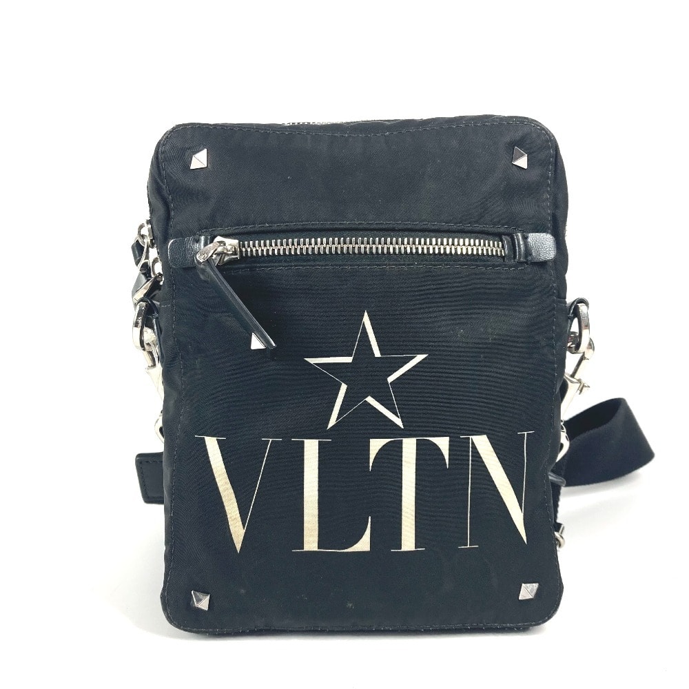 ヴァレンティノ VALENTINO ロゴ スタッズ カバン 斜め掛け ポシェット ショルダーバッグ ナイロン ブラック