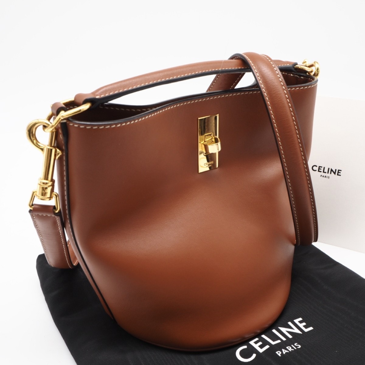 美品 CELINE セリーヌ スムースカーフスキン ティーンバケット 16 タン 197573CR4 ショルダーバッグ ブラウン カーフレザー レディース