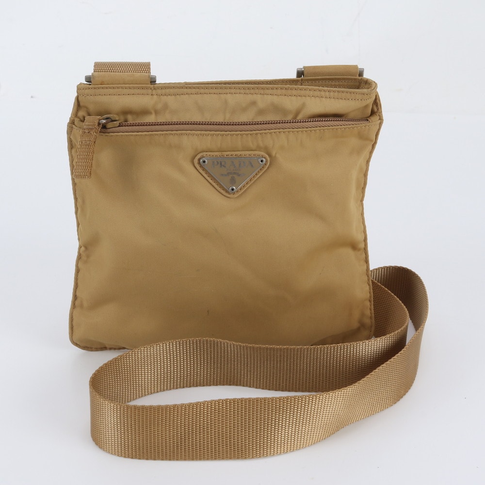 ■美品 プラダ テスート ナイロントライアングルロゴ 白タグ付