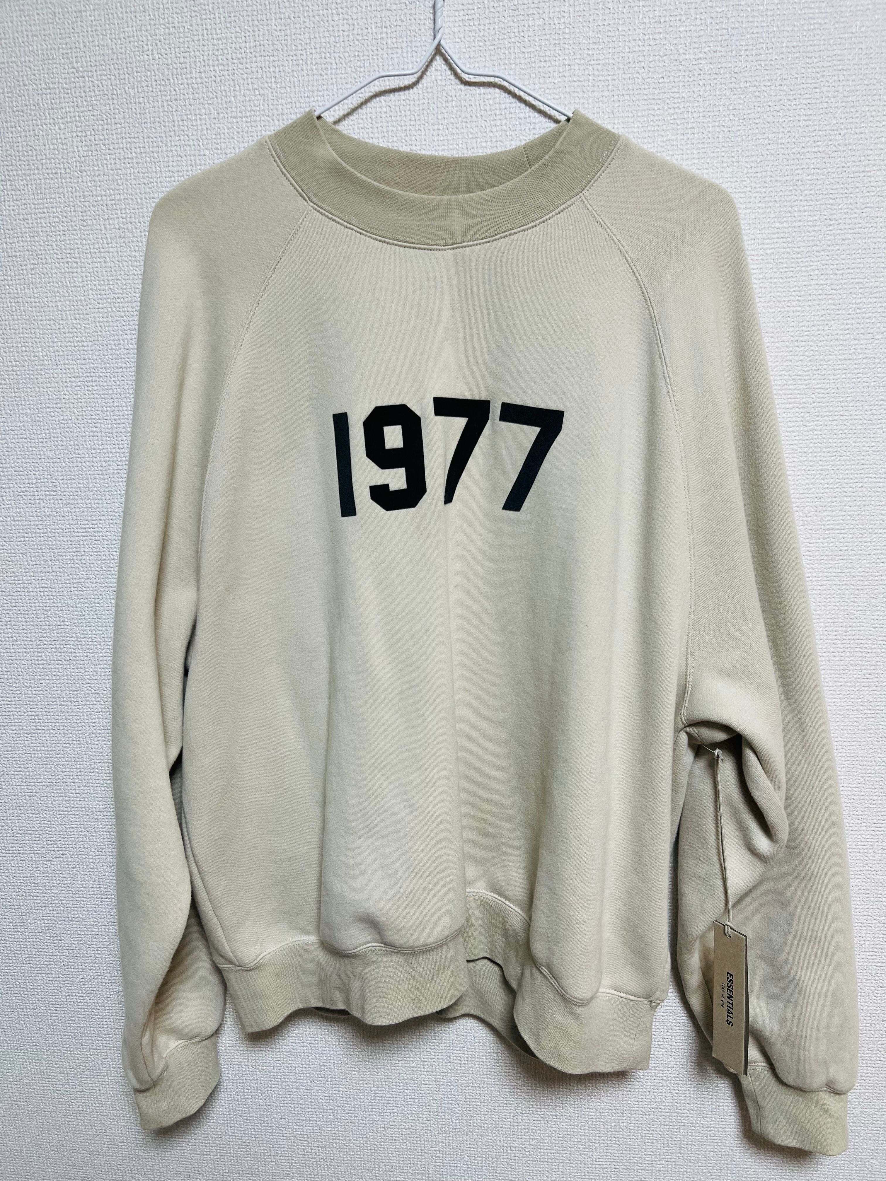 FEAR OF GOD ESSENTIALS 1977 CREWNECK "Wheat"