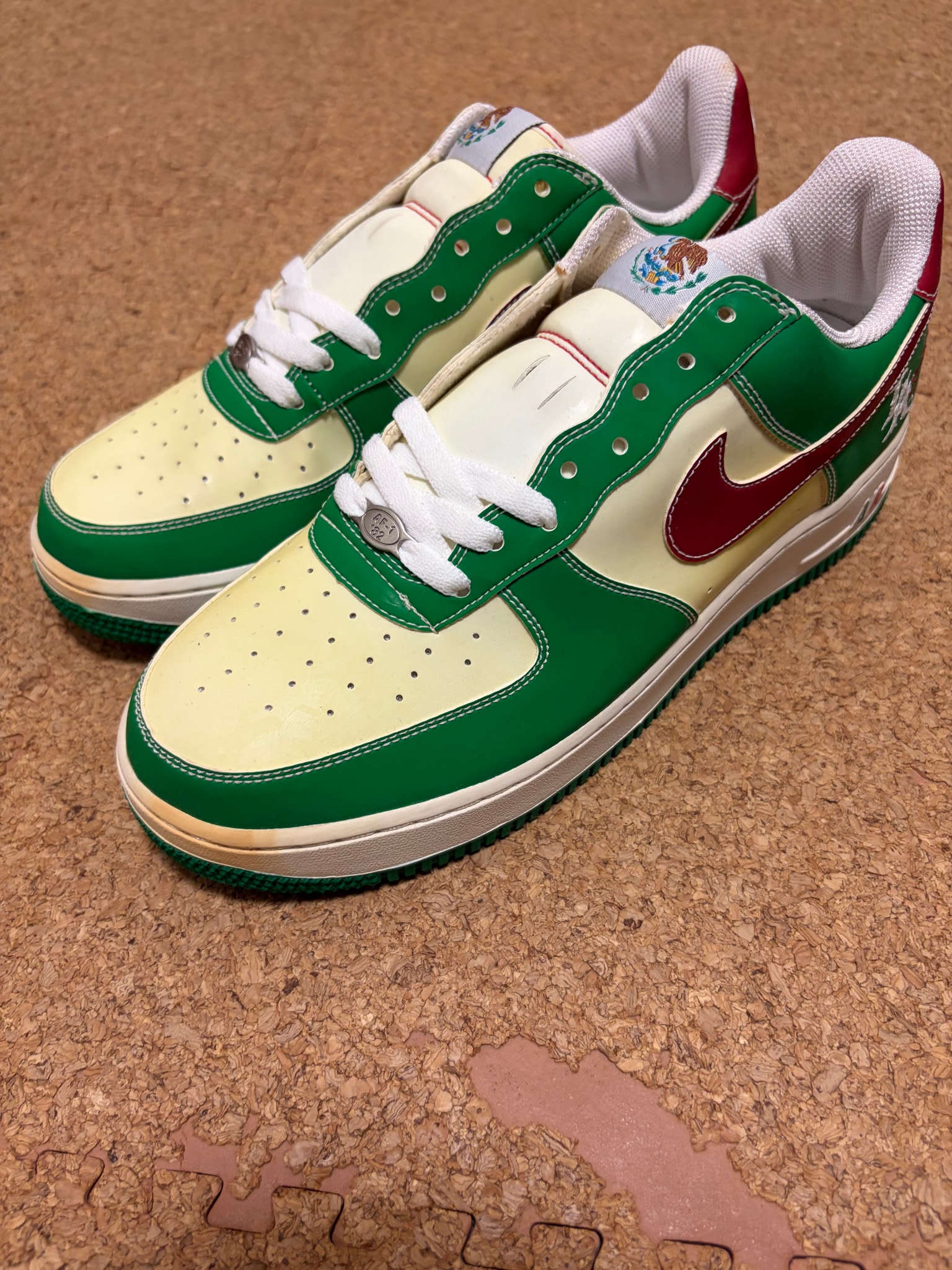 Mr.Cartoon × Nike Air Force 1 Low "Classic Green/Varsity Red"