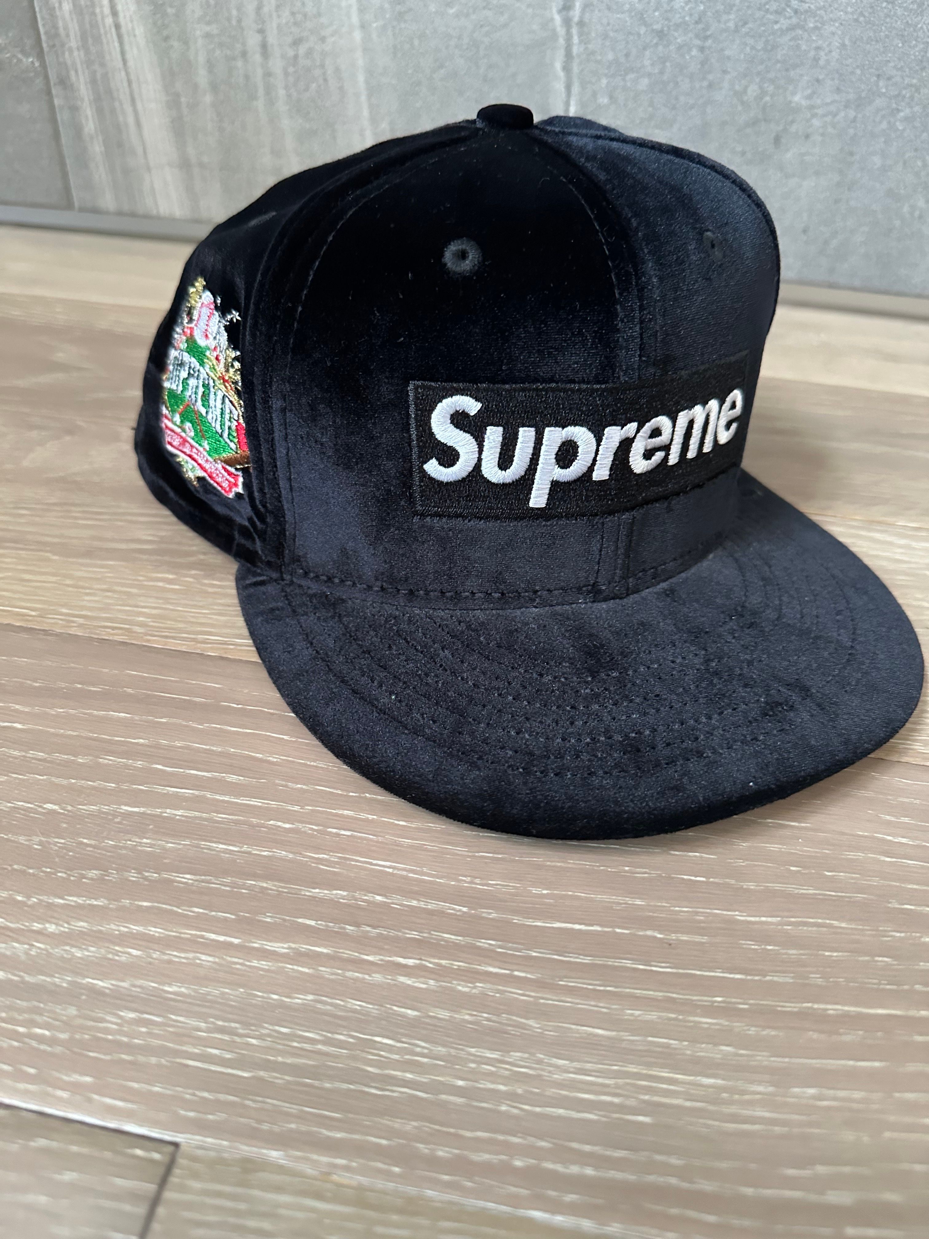 Supreme Velour Box Logo New Era "Black"