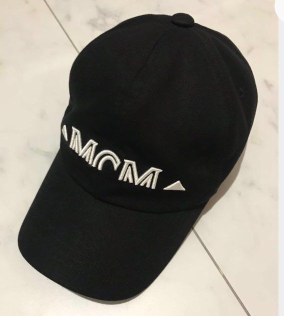 MCM エムシーエム ハーフロゴ キャップ ブラック スナップバック