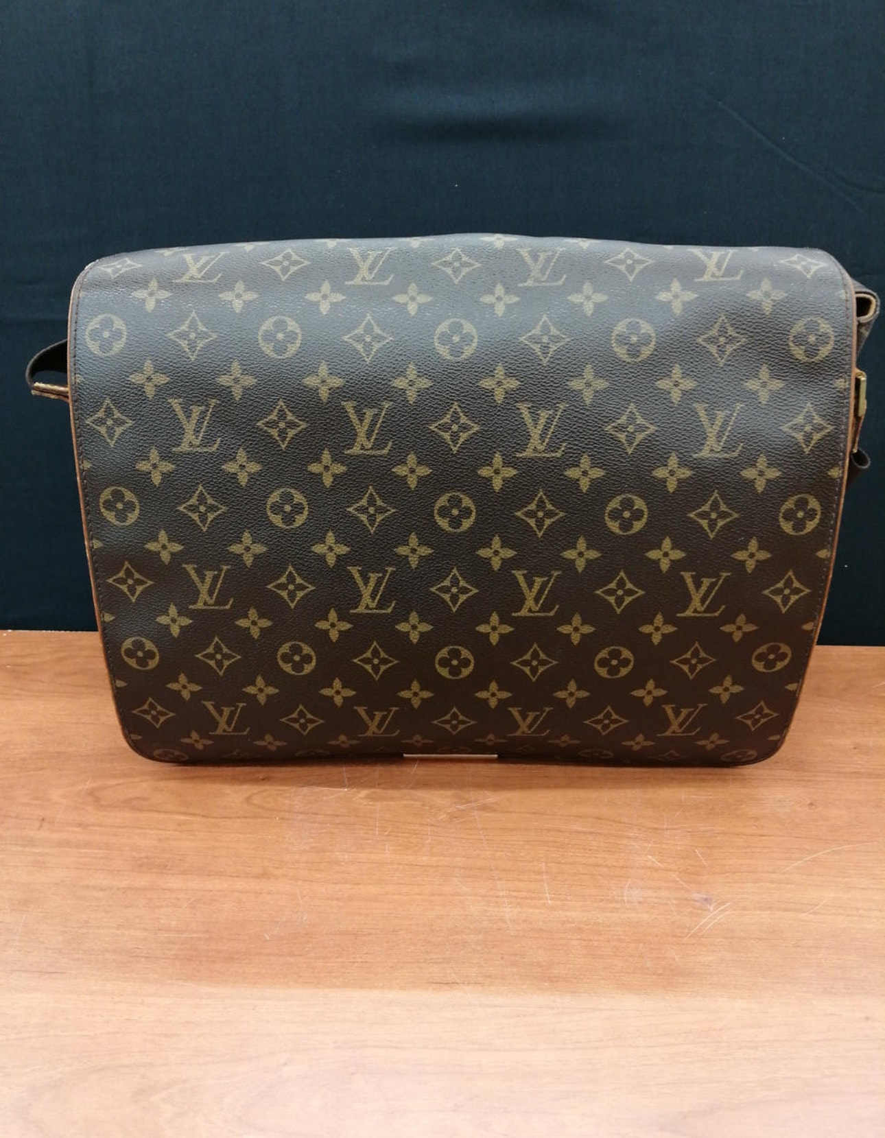 Louis Vuitton Monogram Abbesses