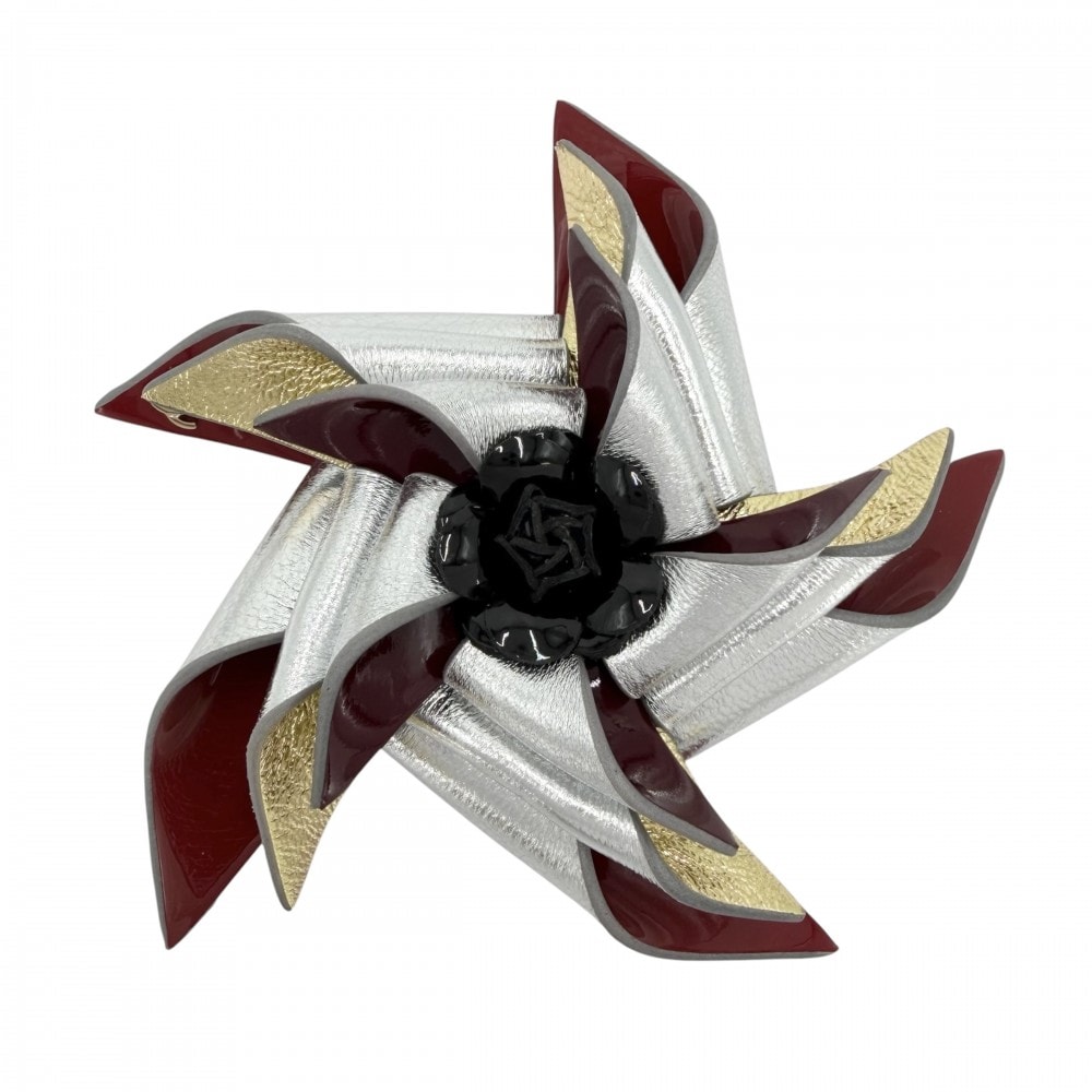 CHANEL シャネル ブローチ カメリア フラワー 花 ココマーク コサージュ アクセサリー 小物 G26C シルバー ゴールド シルバー金具 レディース 約20.7g 美品 2026年【中古品】