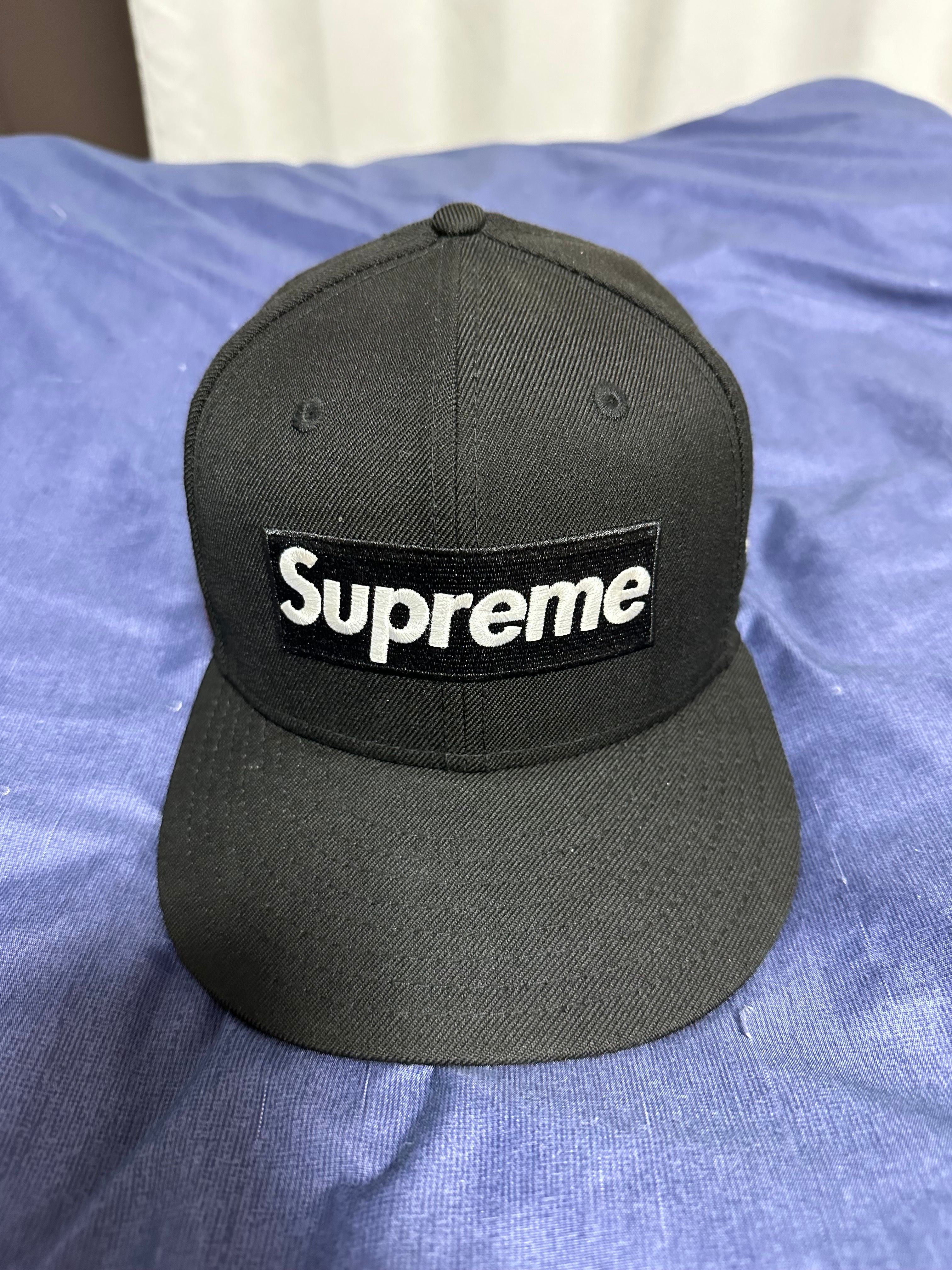 Supreme World Famous Box Logo New Era® "Black"