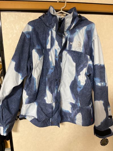 Supreme x The North Face Bleached Denim Print Mountain Jacket "Indigo"