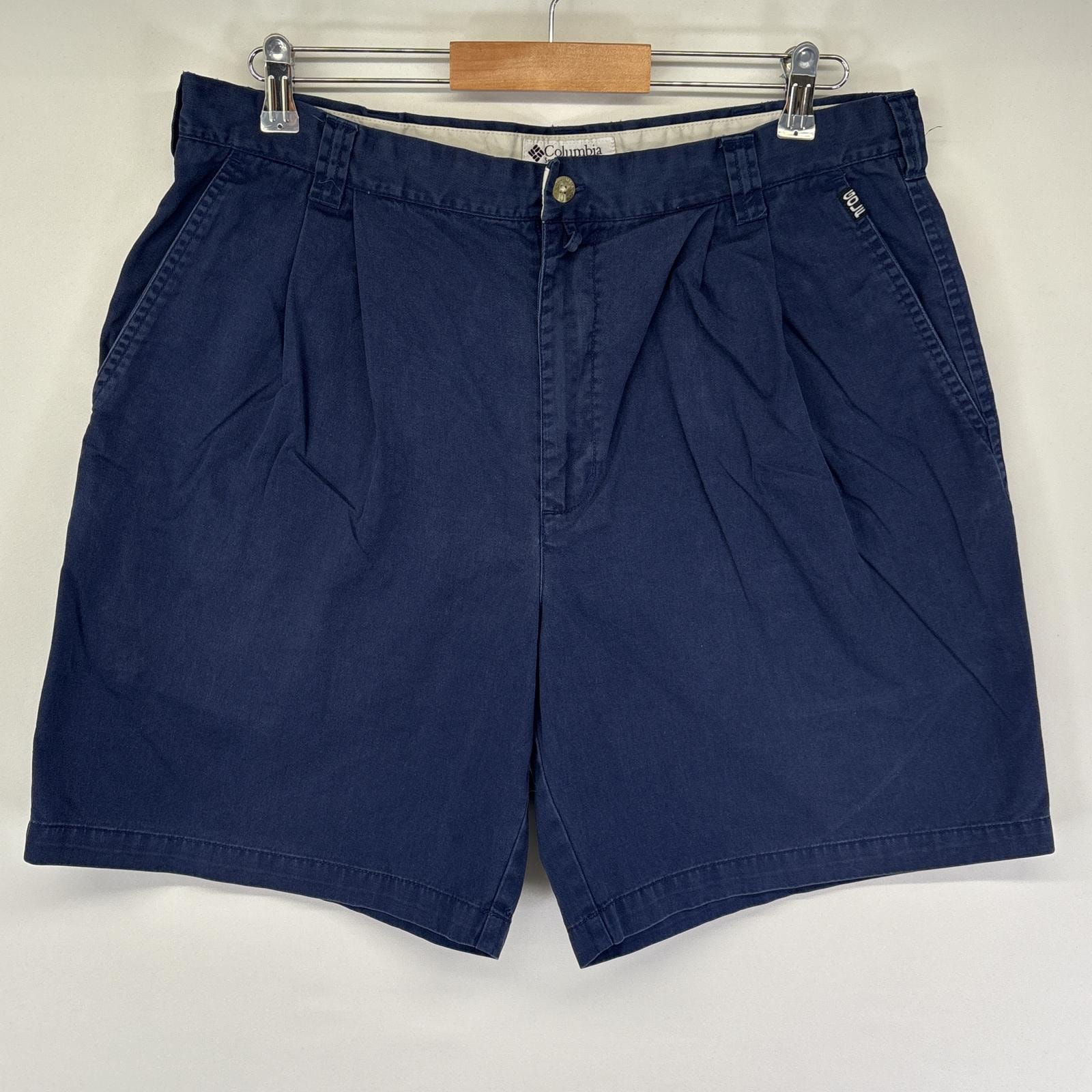 古着 コロンビア Columbia ショートパンツ ツータック ハーフパンツ チノパン 短パン ゴルフ ワンポイントロゴ ネイビー メンズ
