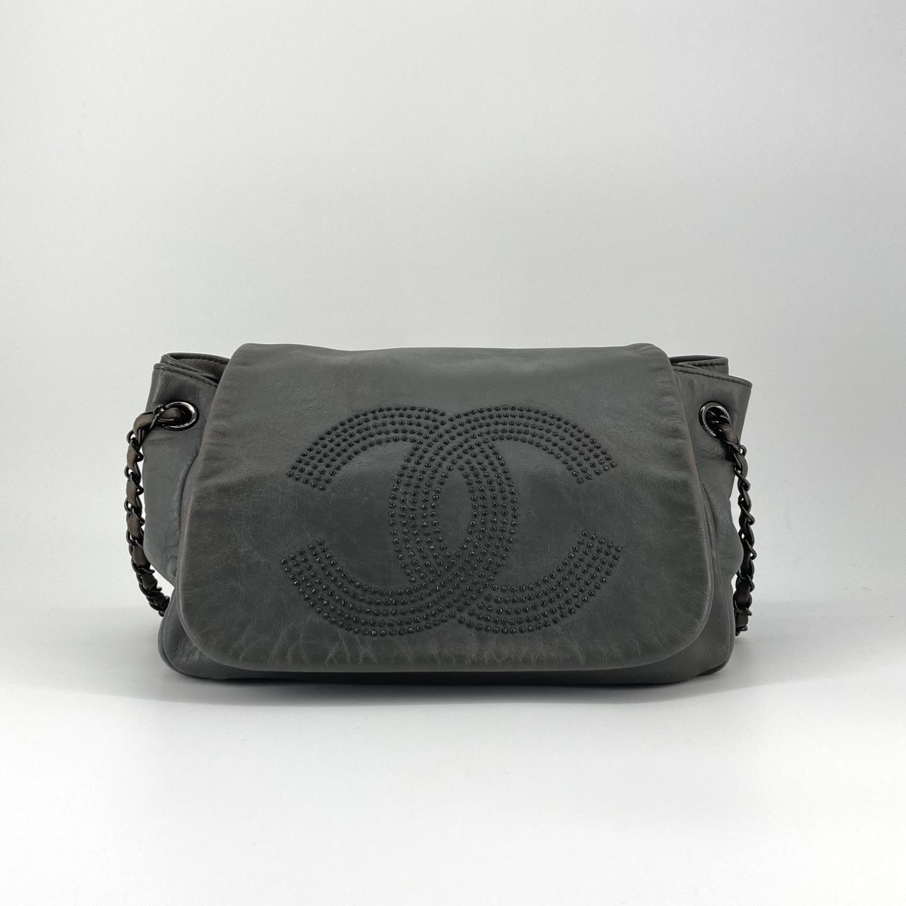 CHANEL(シャネル) スタッズ 12番台 シングルスラップ ココマーク ショルダーバッグ ブラック