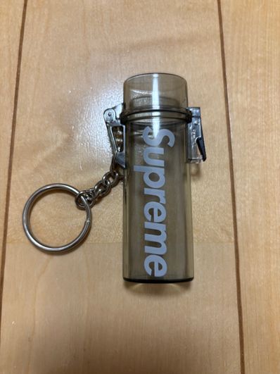 Supreme Waterproof Lighter Case Keychain Supreme Waterproof Lighter Case Keychain