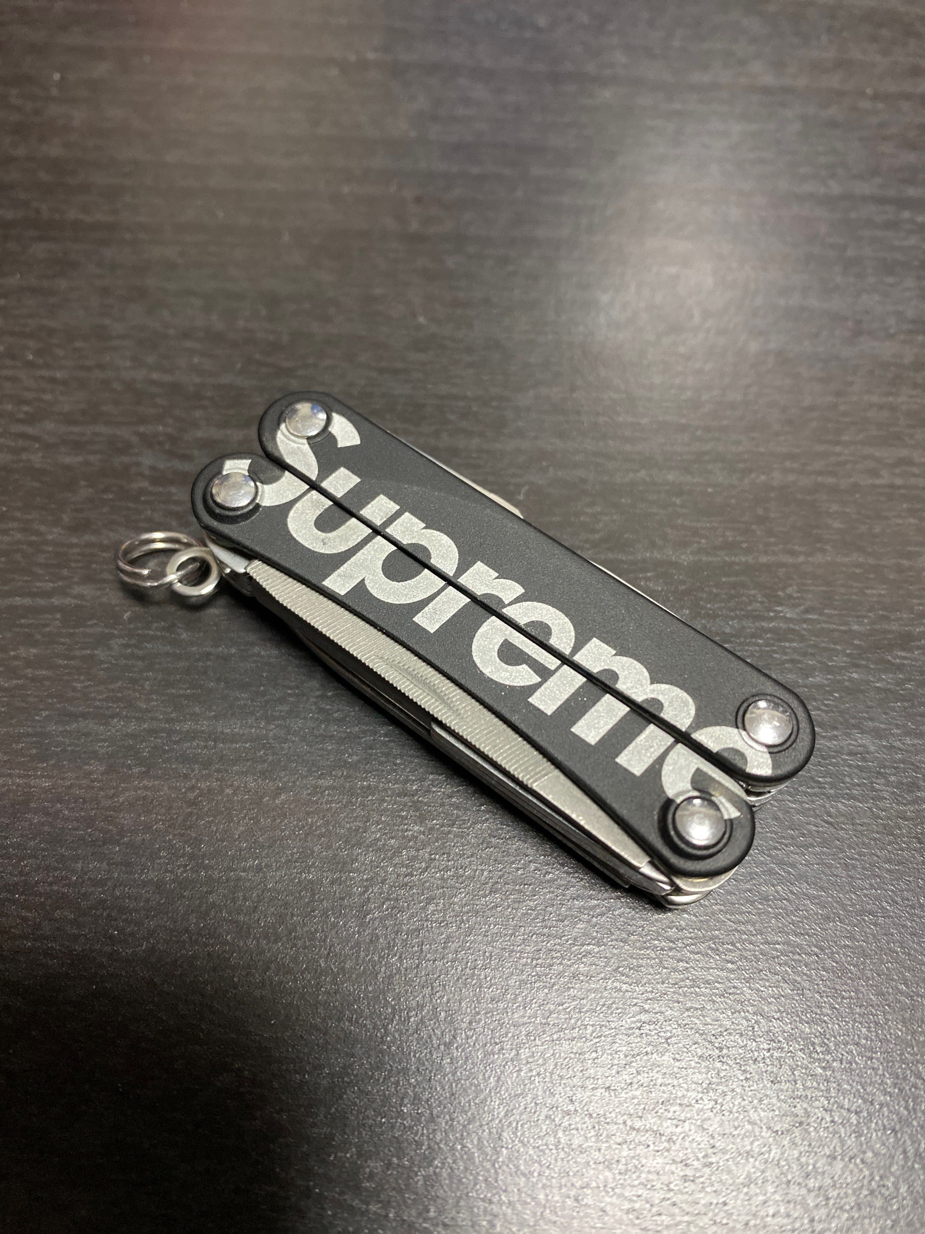 Supreme x Leatherman Squirt PS4 Multitool "Black"