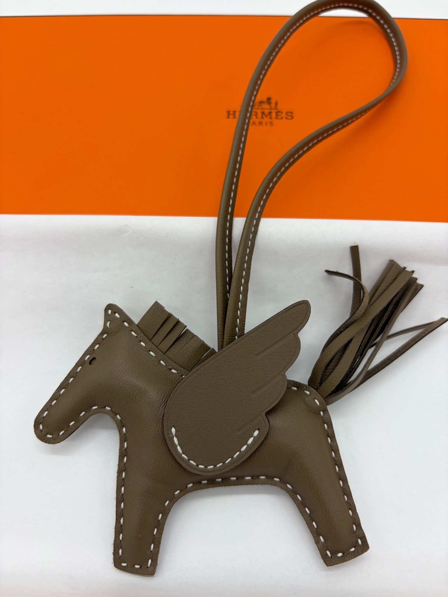 新品未使用 エルメス Hermes ロデオペガサス バッグ チャーム  PM エトゥープ G刻印