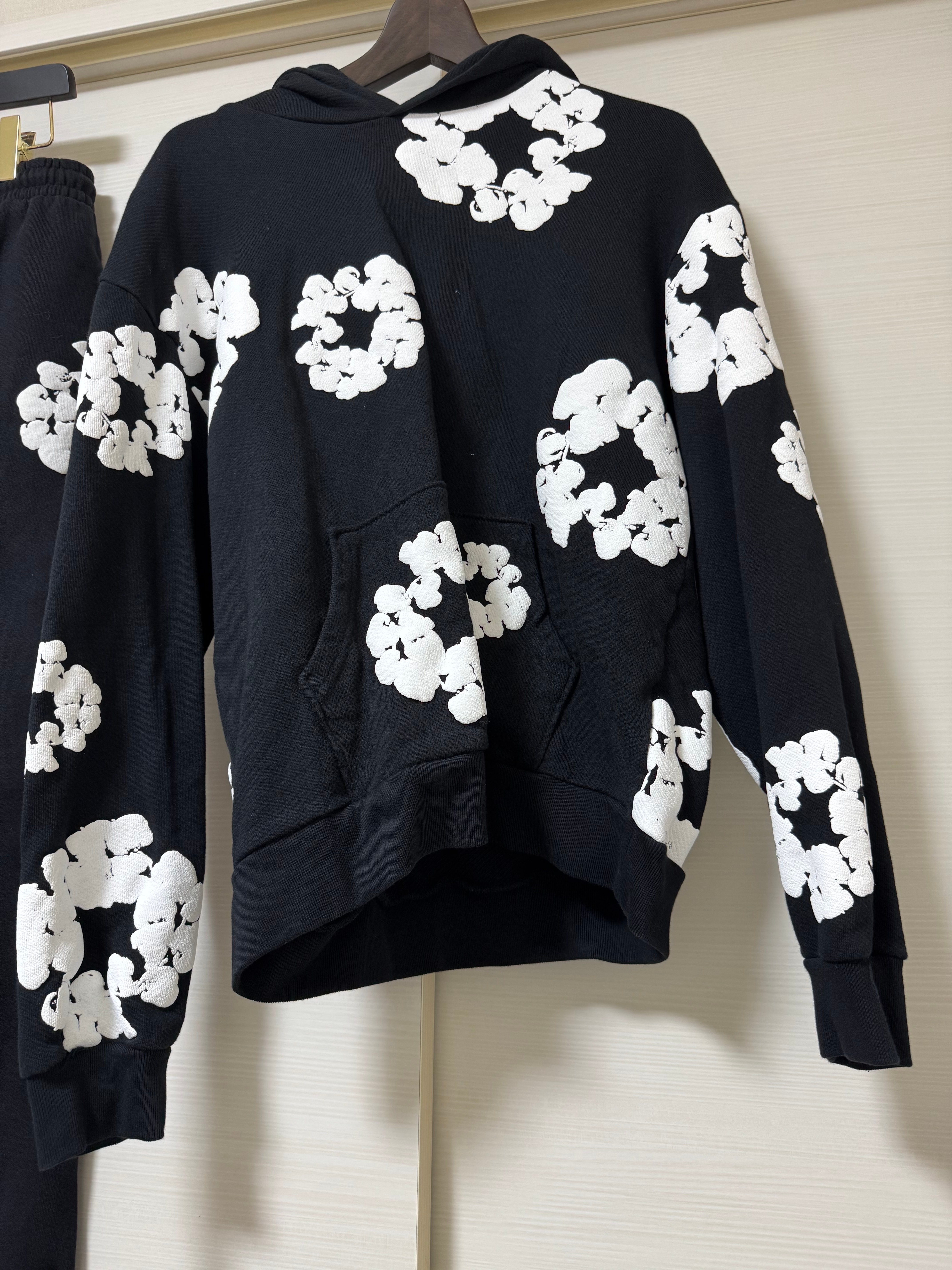 DENIM TEARS The Cotton Wreath Sweatshirt "Black"