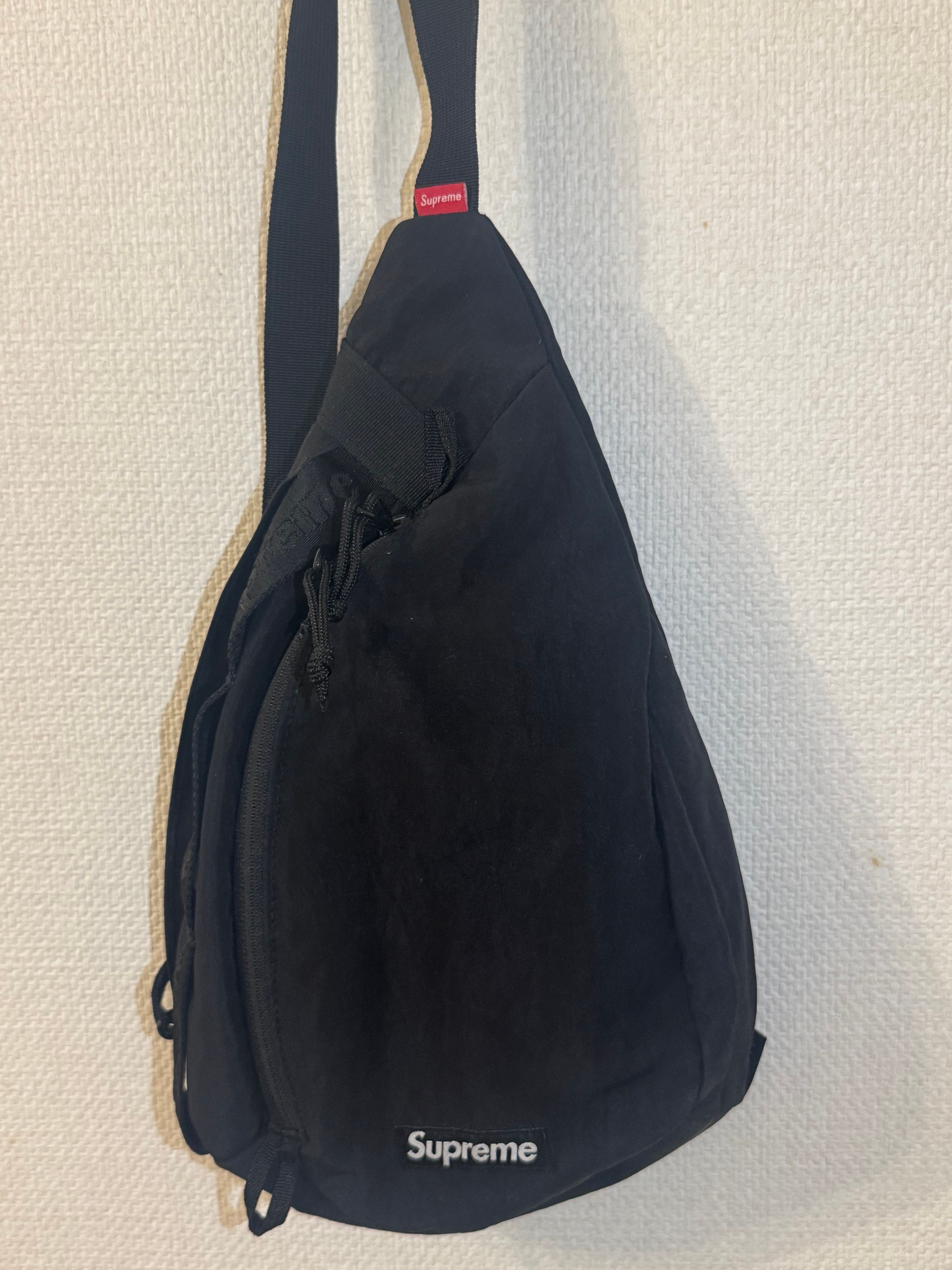 Supreme 20FW Sling Bag 4L 