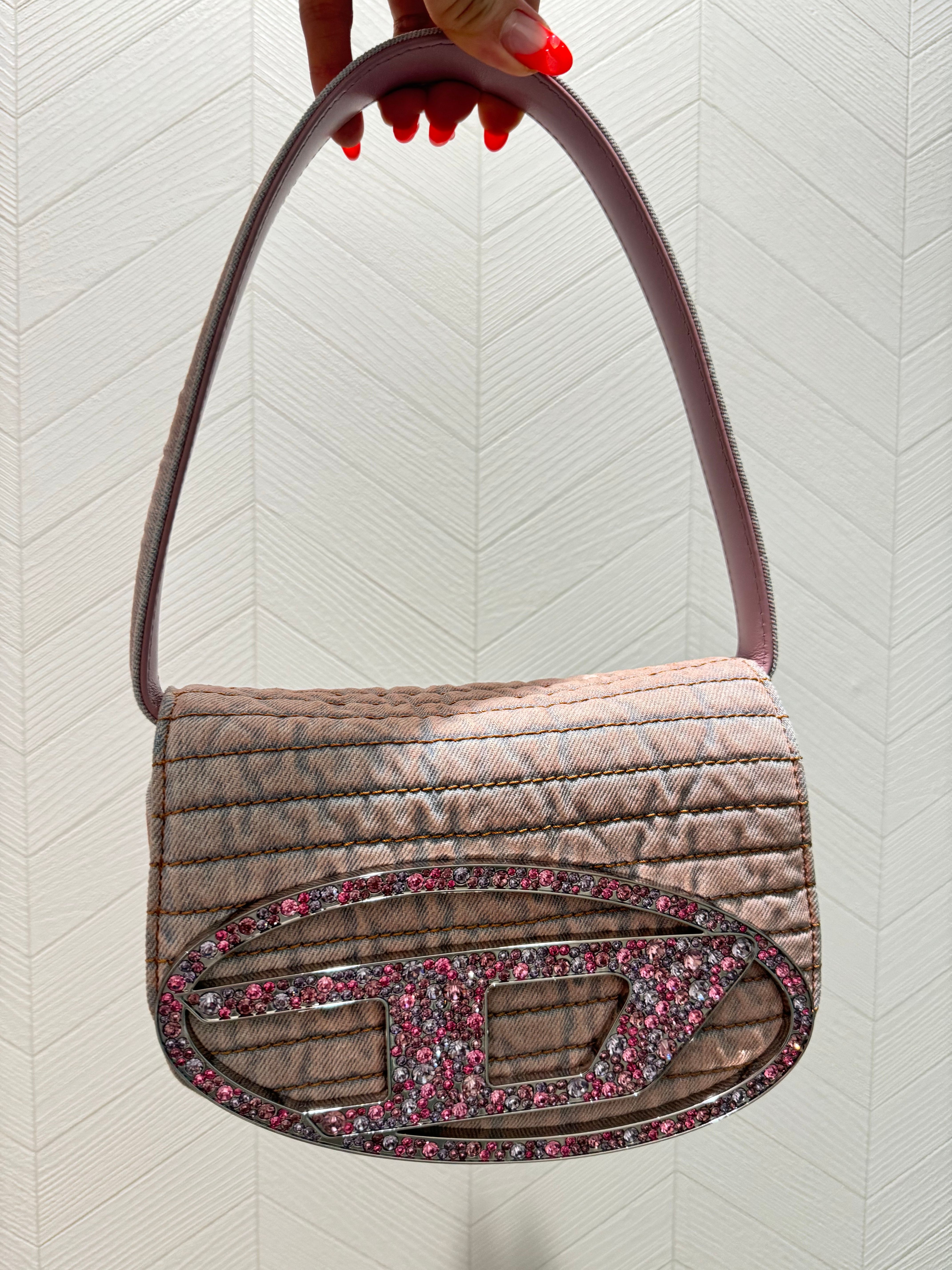 DIESEL 1dr ¥ 89,100 カラーデニムショルダーバッグ ピンク