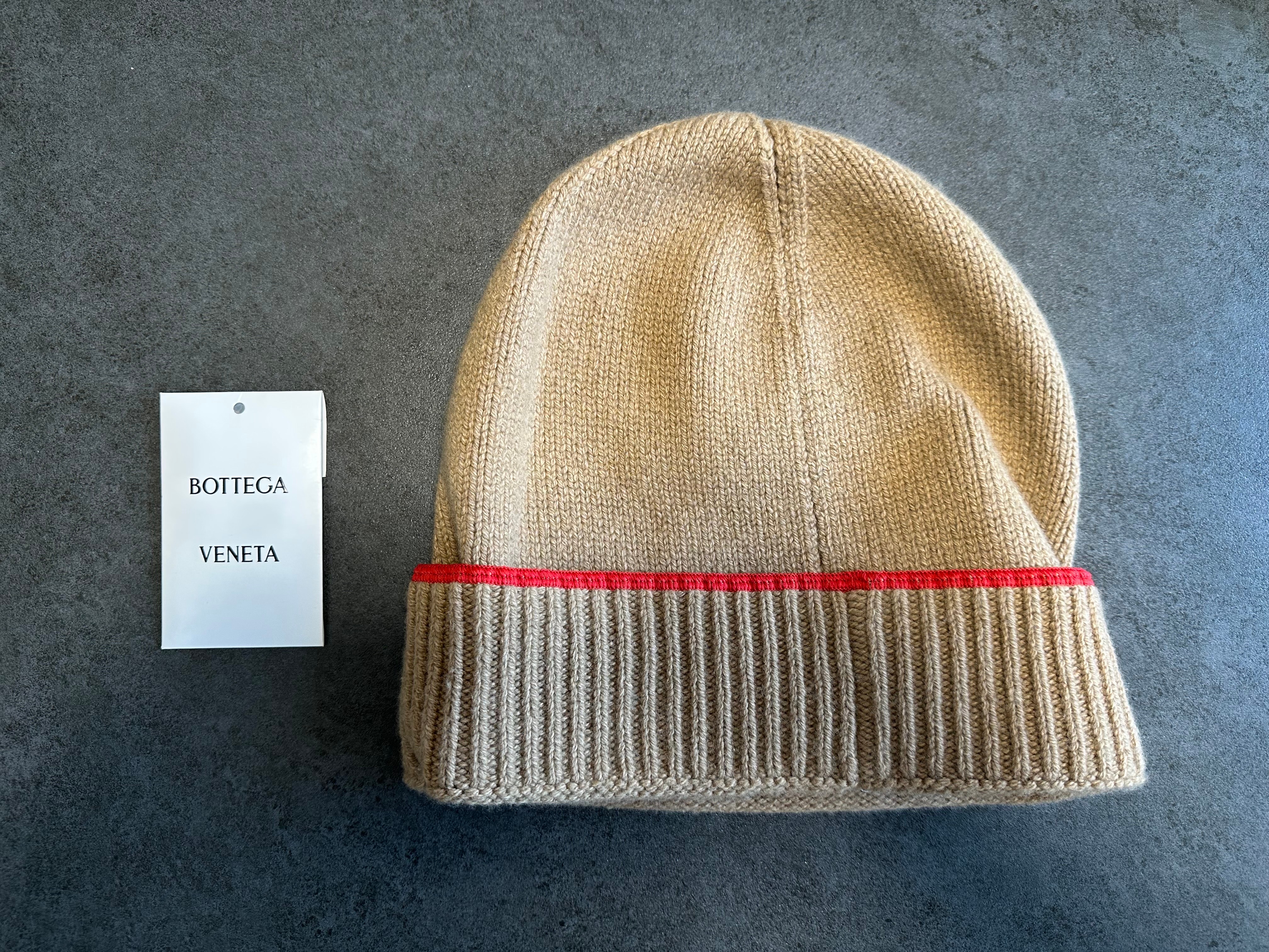 未使用に近い】BOTTEGA VENETA ニット帽 カシミア ビーニーの古着