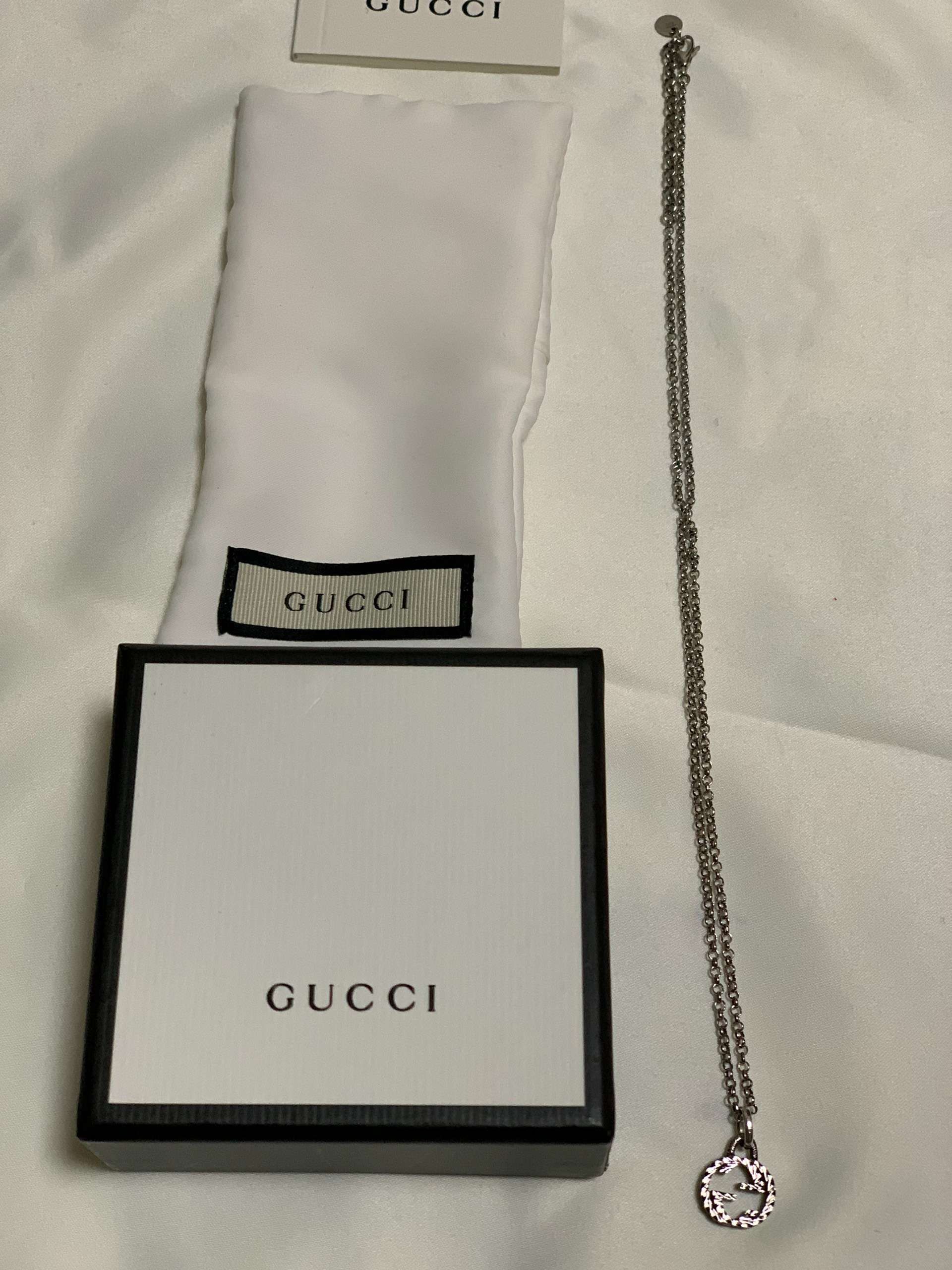 GUCCI Interlocking G Pendant Necklace