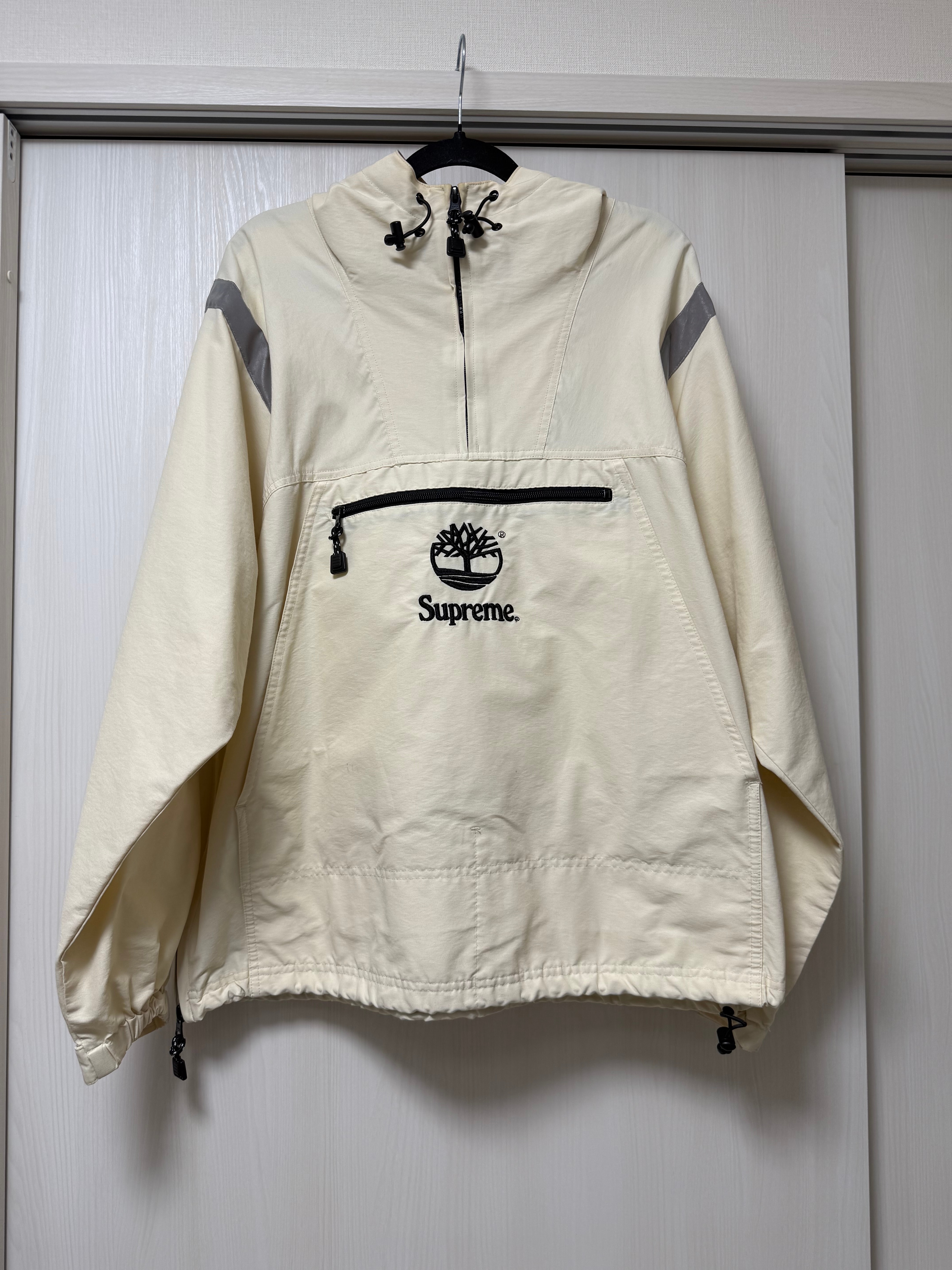 Supreme / Timberland® Reflective Taping Anorak "Stone"