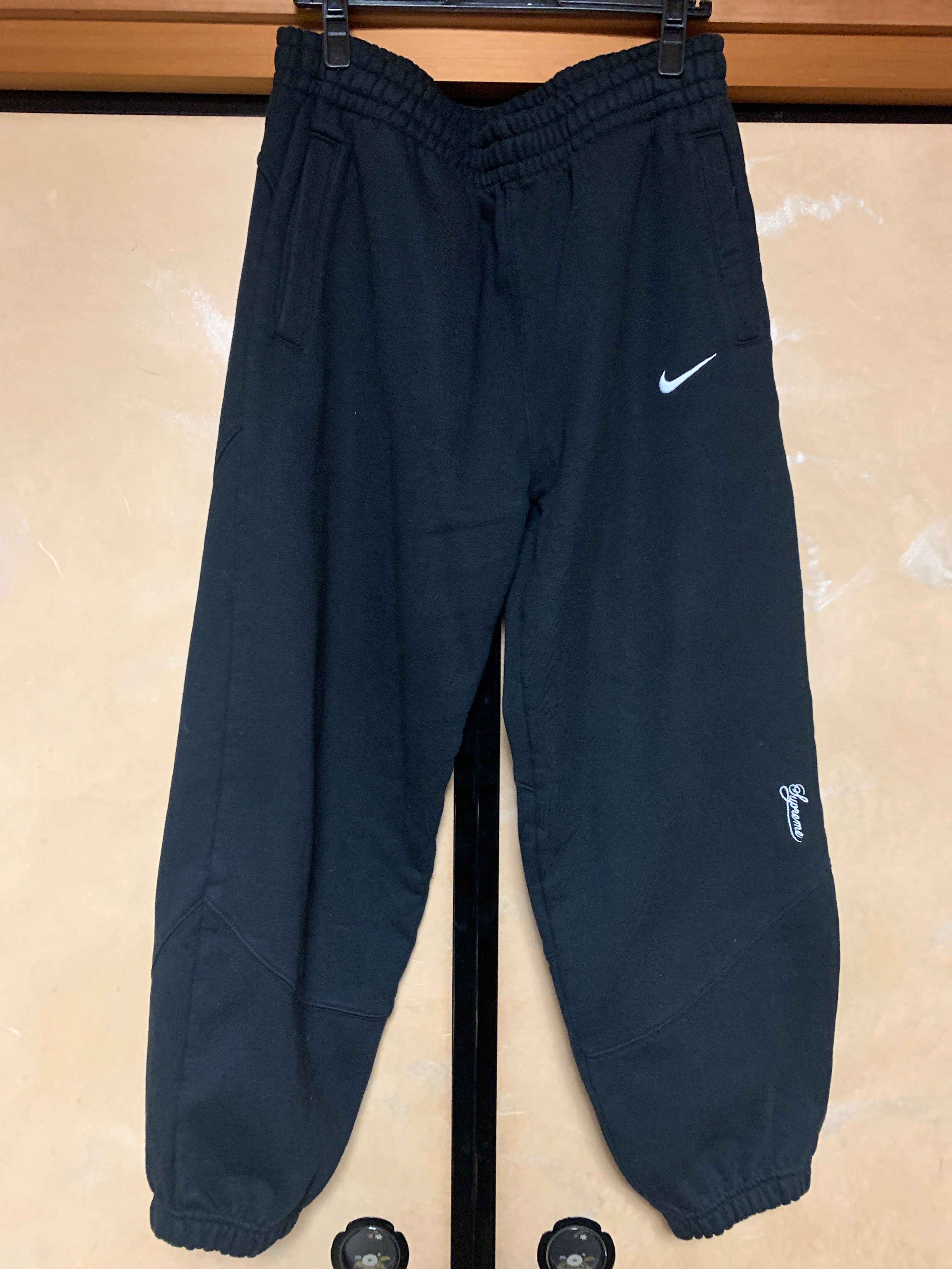 Supreme x Nike Sweatpant "Black"