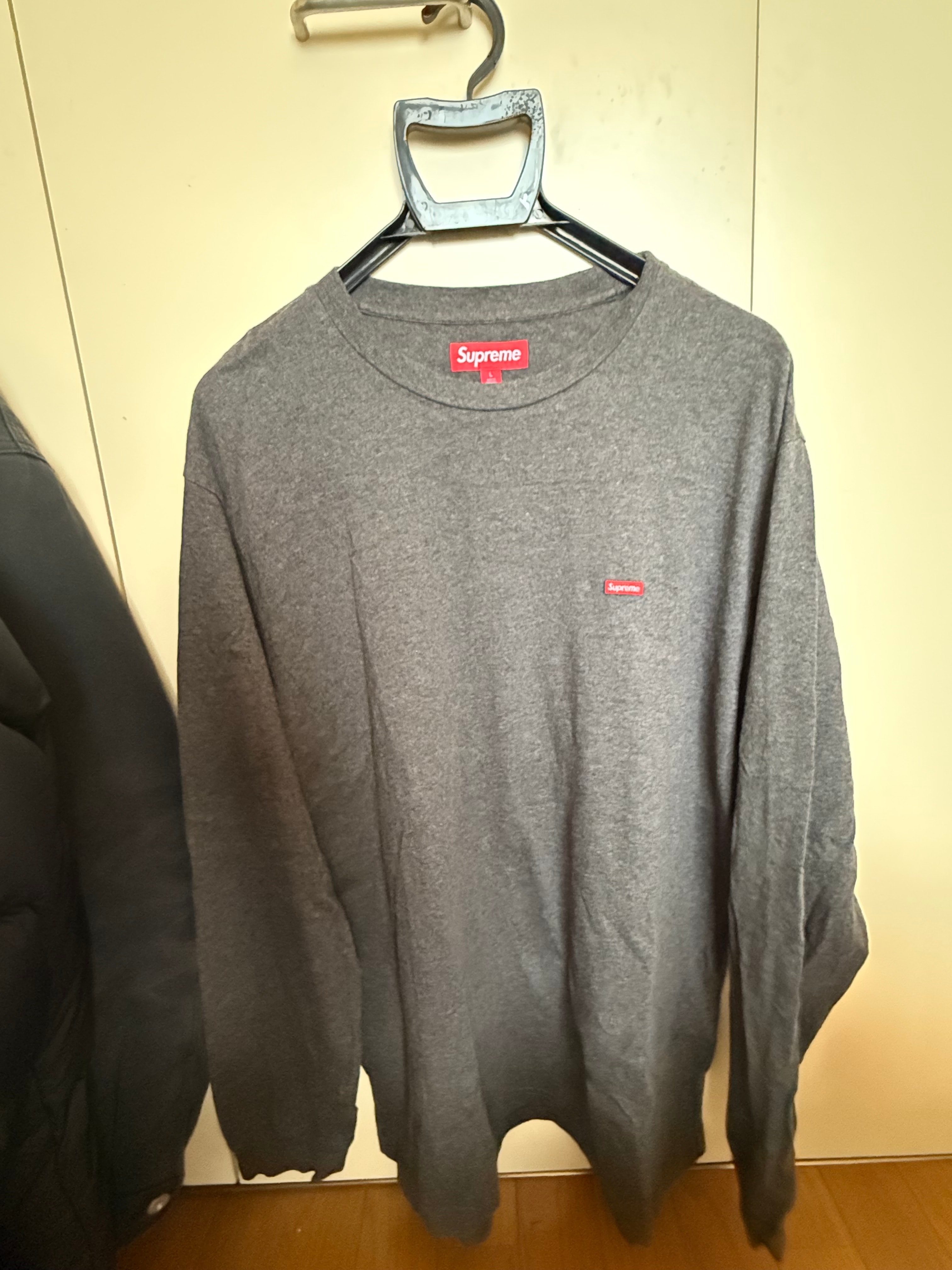 Supreme Hard Tee 