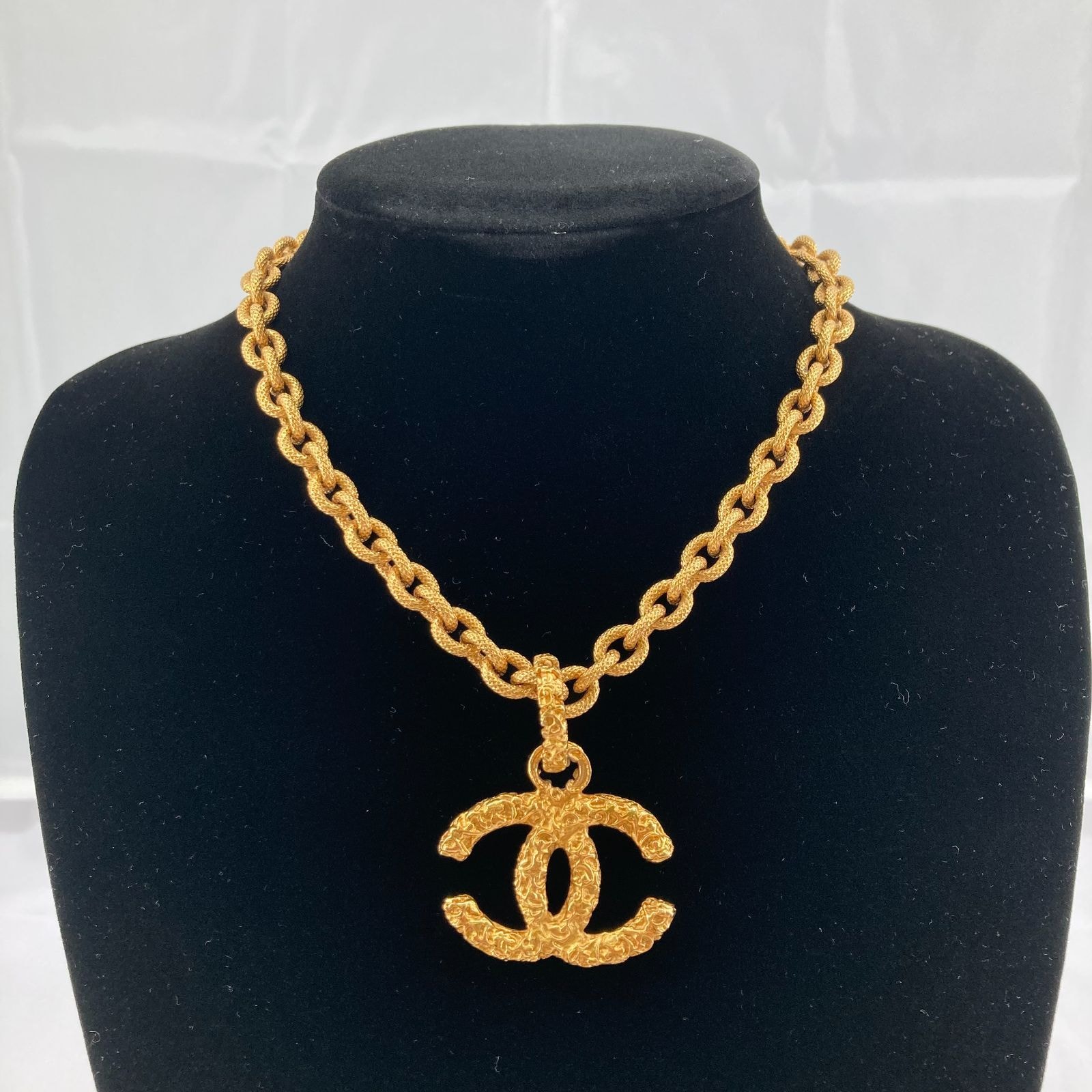 CHANEL(シャネル)ココマーク 溶岩ネックレス コメ有 ゴールド