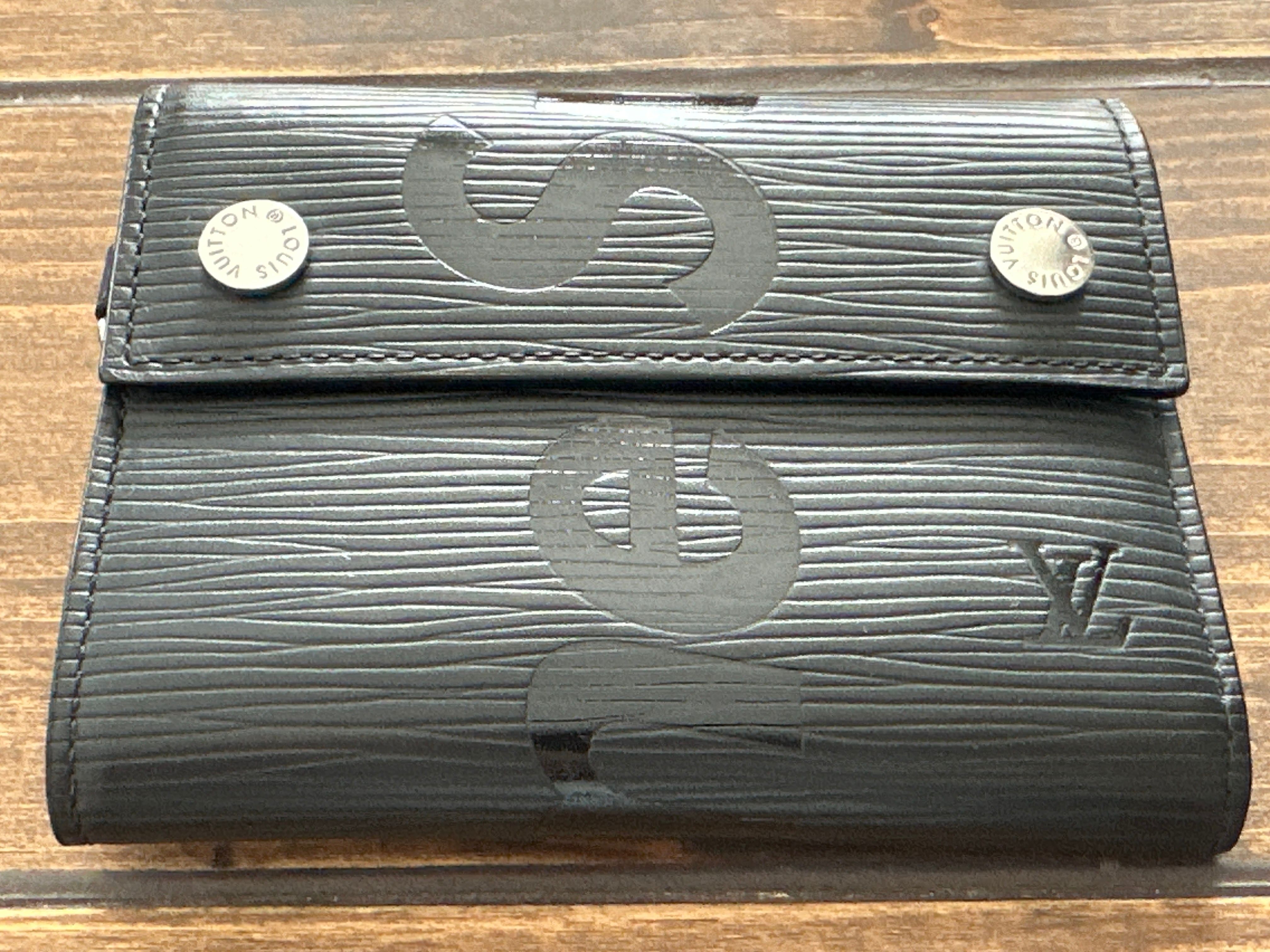 Louis Vuitton x Supreme Chain Wallet "Black"