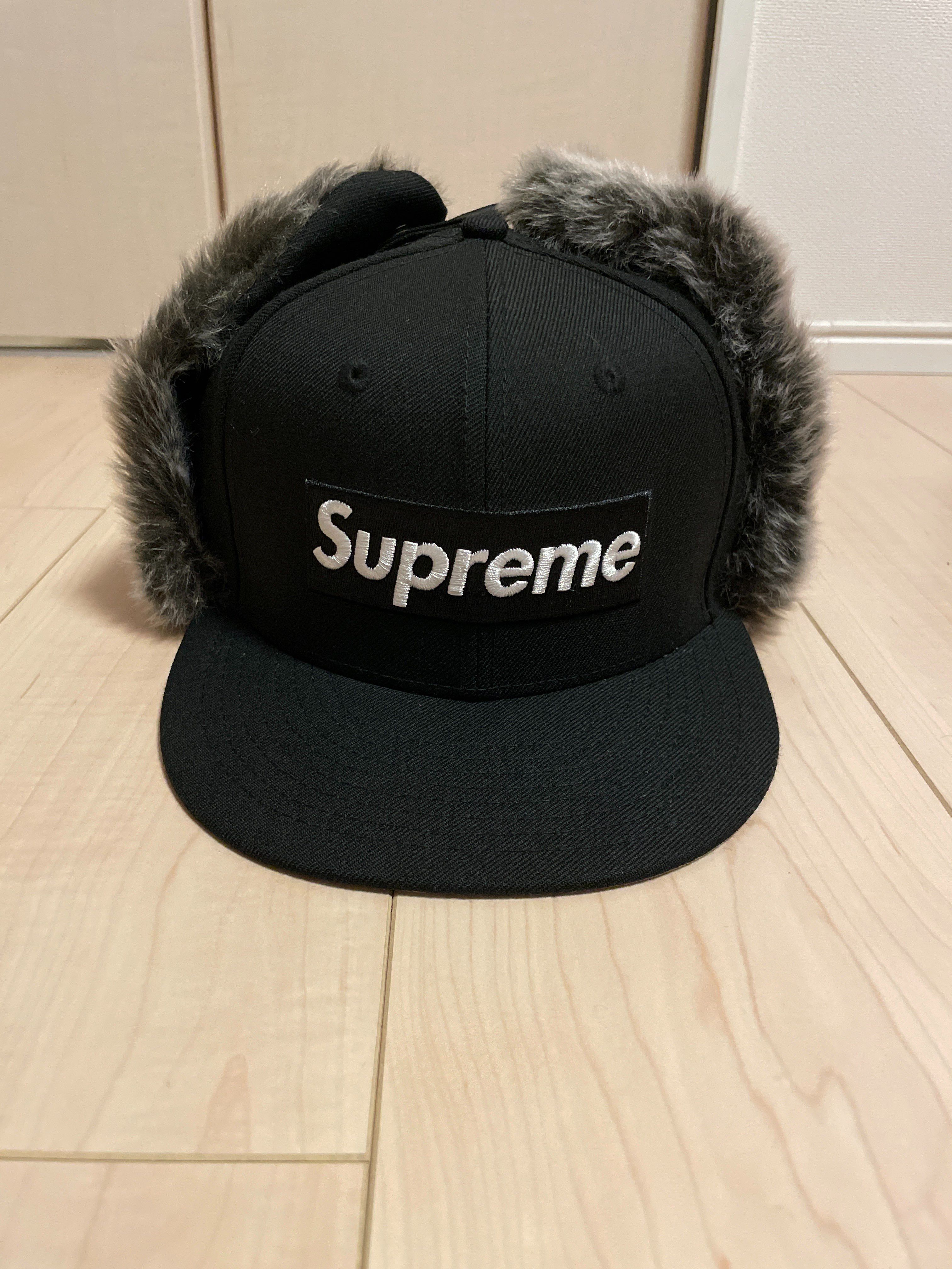 Supreme Earflap New Era® "Black"