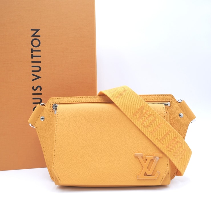 LOUIS VUITTON(ルイ・ヴィトン)テイクオフ・スリング ボディバッグ ショルダーバッグ オレンジ レザー シルバー金具 M21419 メンズ【中古】