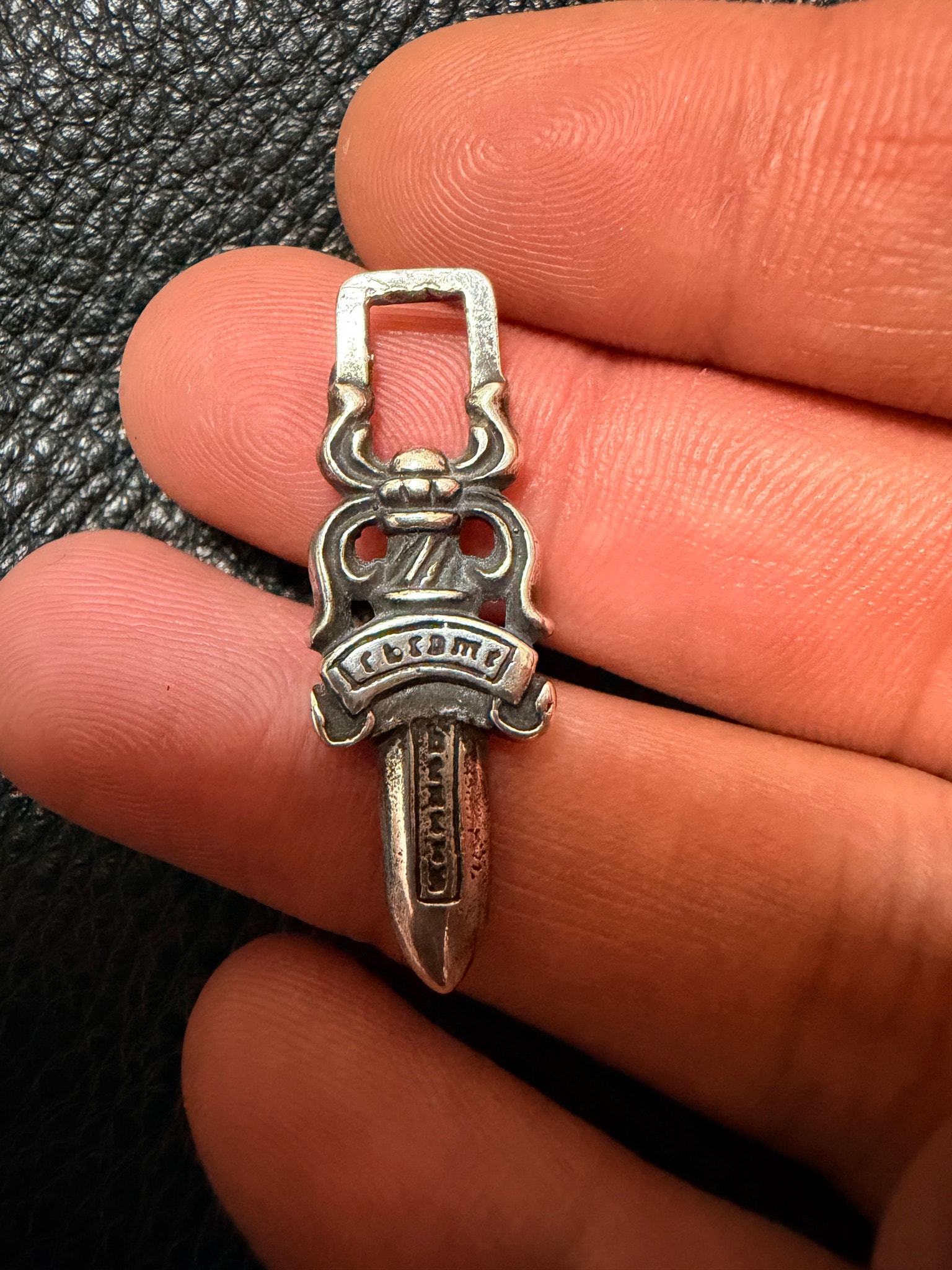 Chrome Hearts #5 Dagger Charm Zip 1 "Silver"