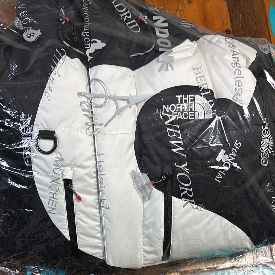 Supreme x The North Face Summit Series S Logo Himalayan Parka "Black"