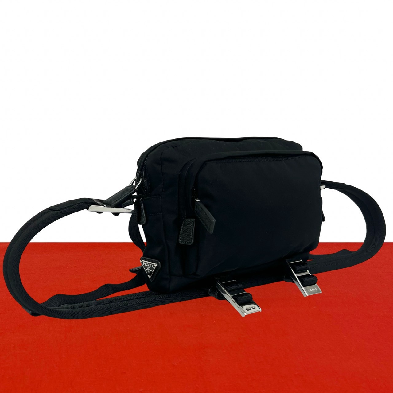 PRADA プラダ 三角ロゴ 金具 ナイロン レザー ショルダーバッグ ブラック
40628