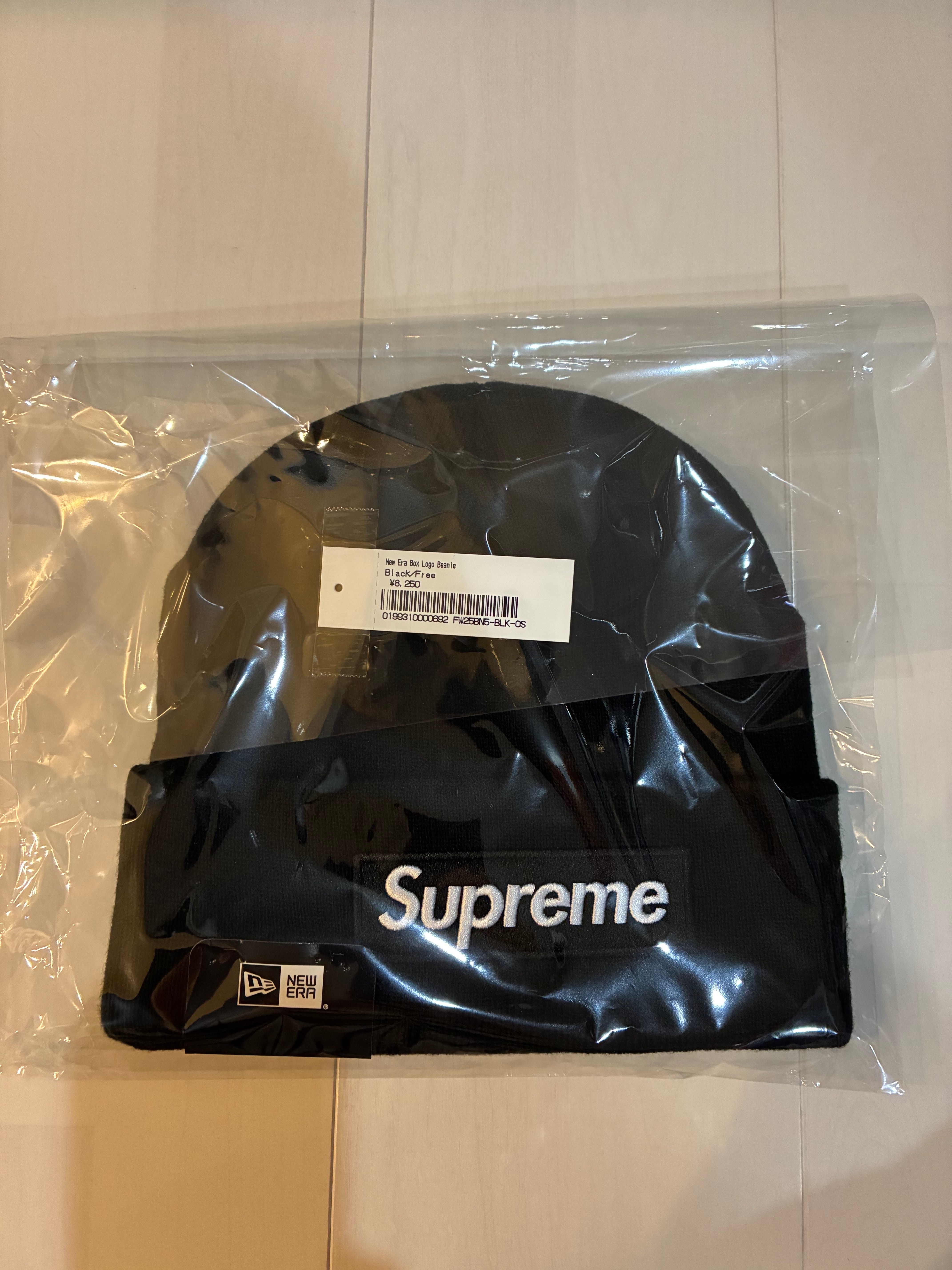 Supreme x NEW ERA Box Logo Beanie (25FW) "Black"
