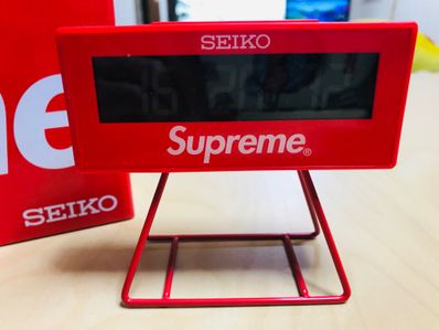 Supreme / Seiko Marathon Clock "Red"