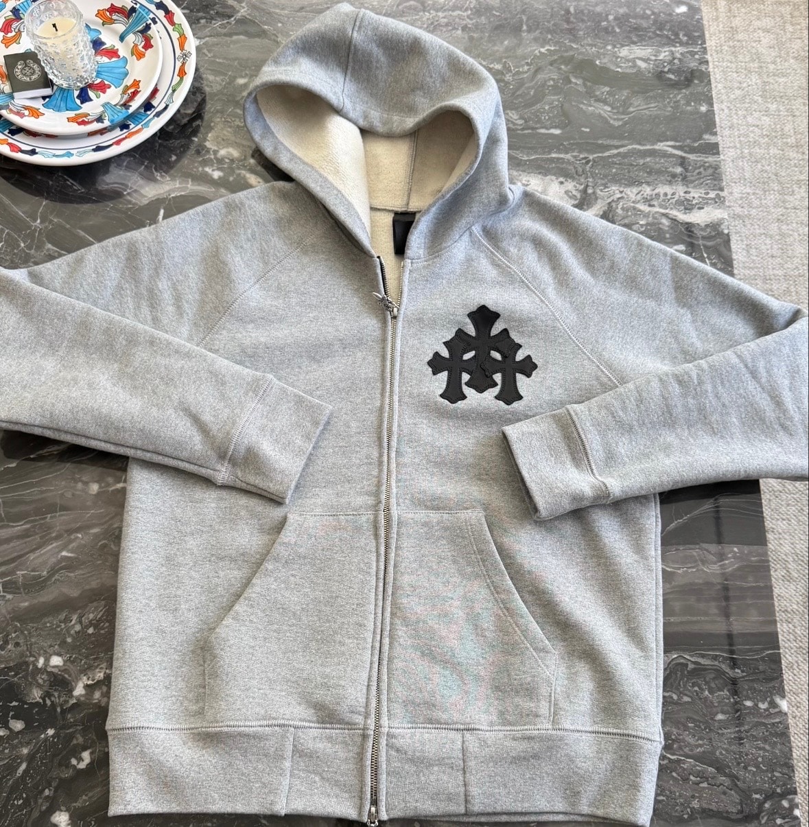 クロムハーツ ワイノット クロスパッチジップアップ フーディー "グレー/シルバー"