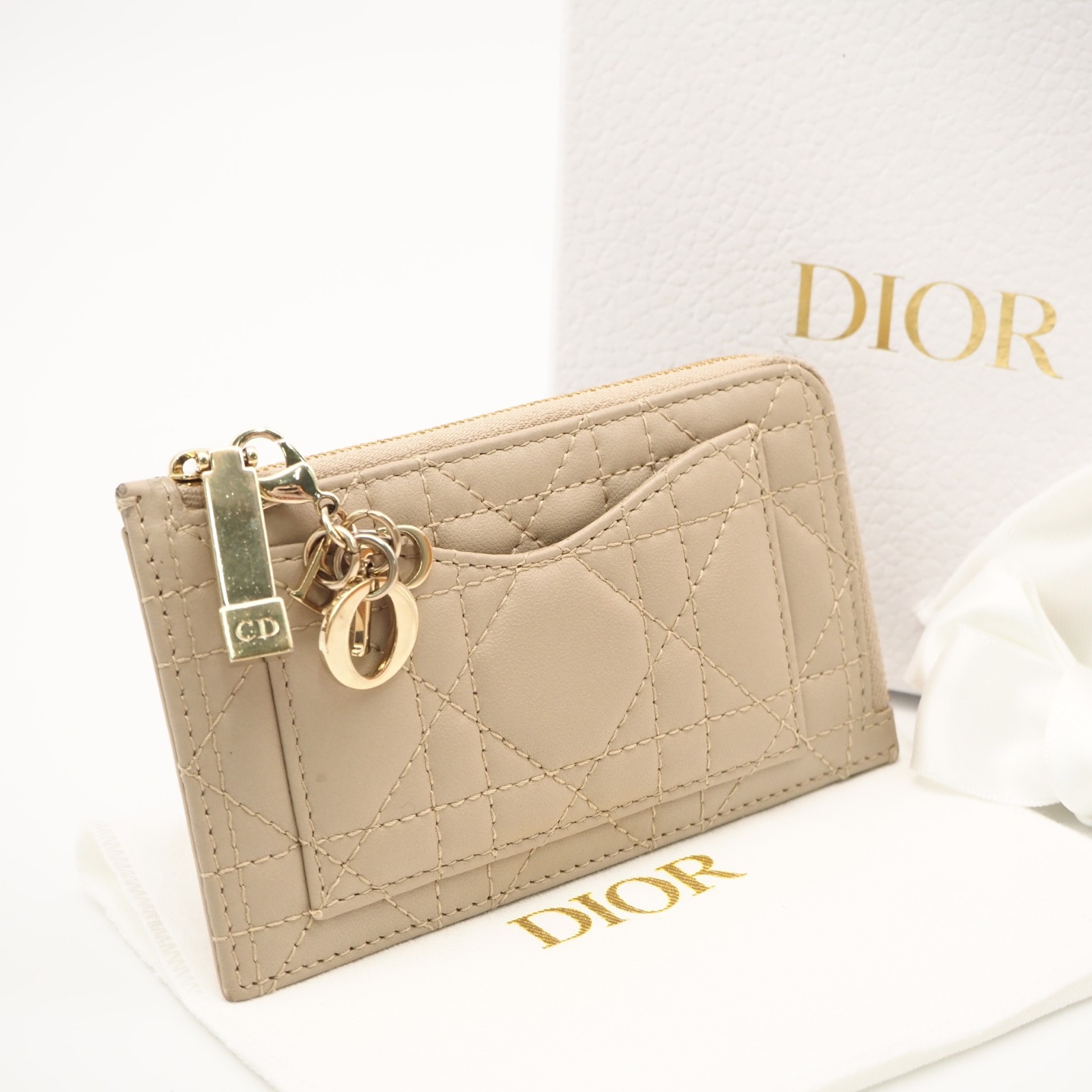 美品 Christian Dior クリスチャンディオール カナージュ ラムスキン Lady Dior Cosmos ジップ カードホルダー S0965ONMJ コインケース ベージュ ラムスキン レディース