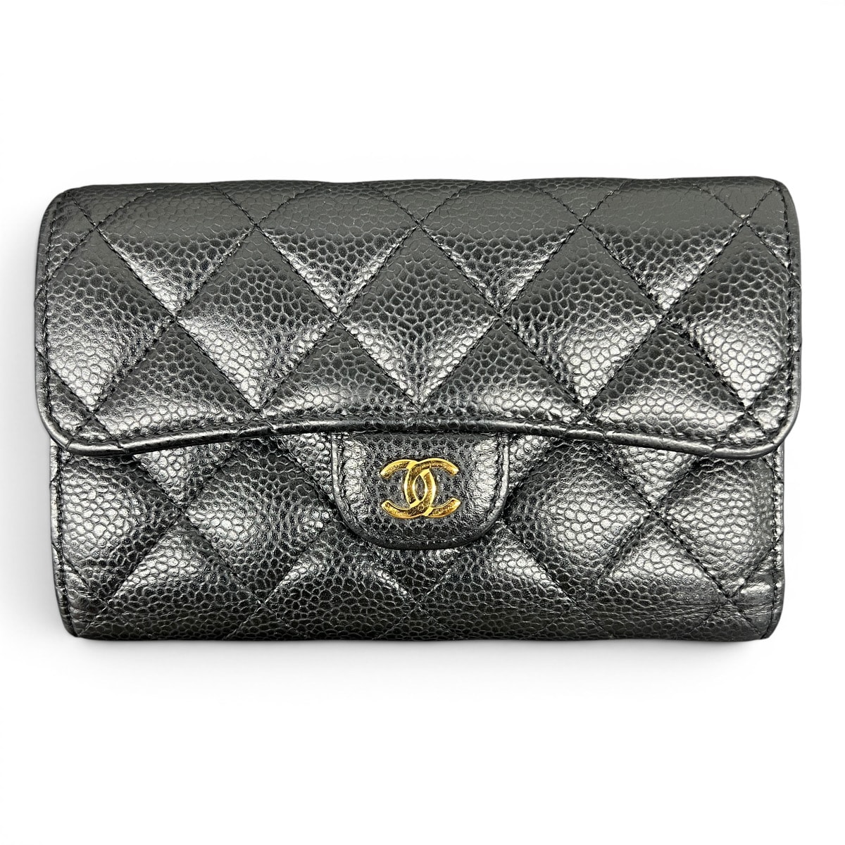 CHANEL 極美品 シャネル マトラッセ クラシック ミディアム フラップウォレット 三つ折り財布 AP0232 キャビアスキン 新型シリアルシール ブラック レザー ゴールド金具 Aランク 中古 鑑定済 シャネル財布
