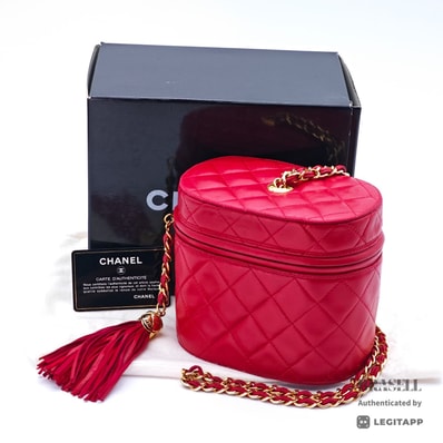 CHANEL シャネル CHANEL Vanity マトラッセ CHANEL Vanity 1871493 ショルダーバッグ Leather Red レディース