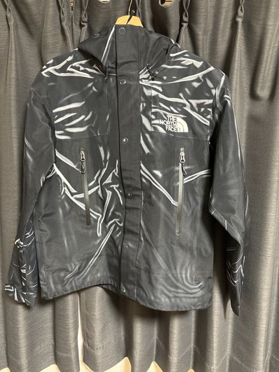 Supreme x The North Face Trompe Loeil Printed Taped Seam Shell Jacket "Black"