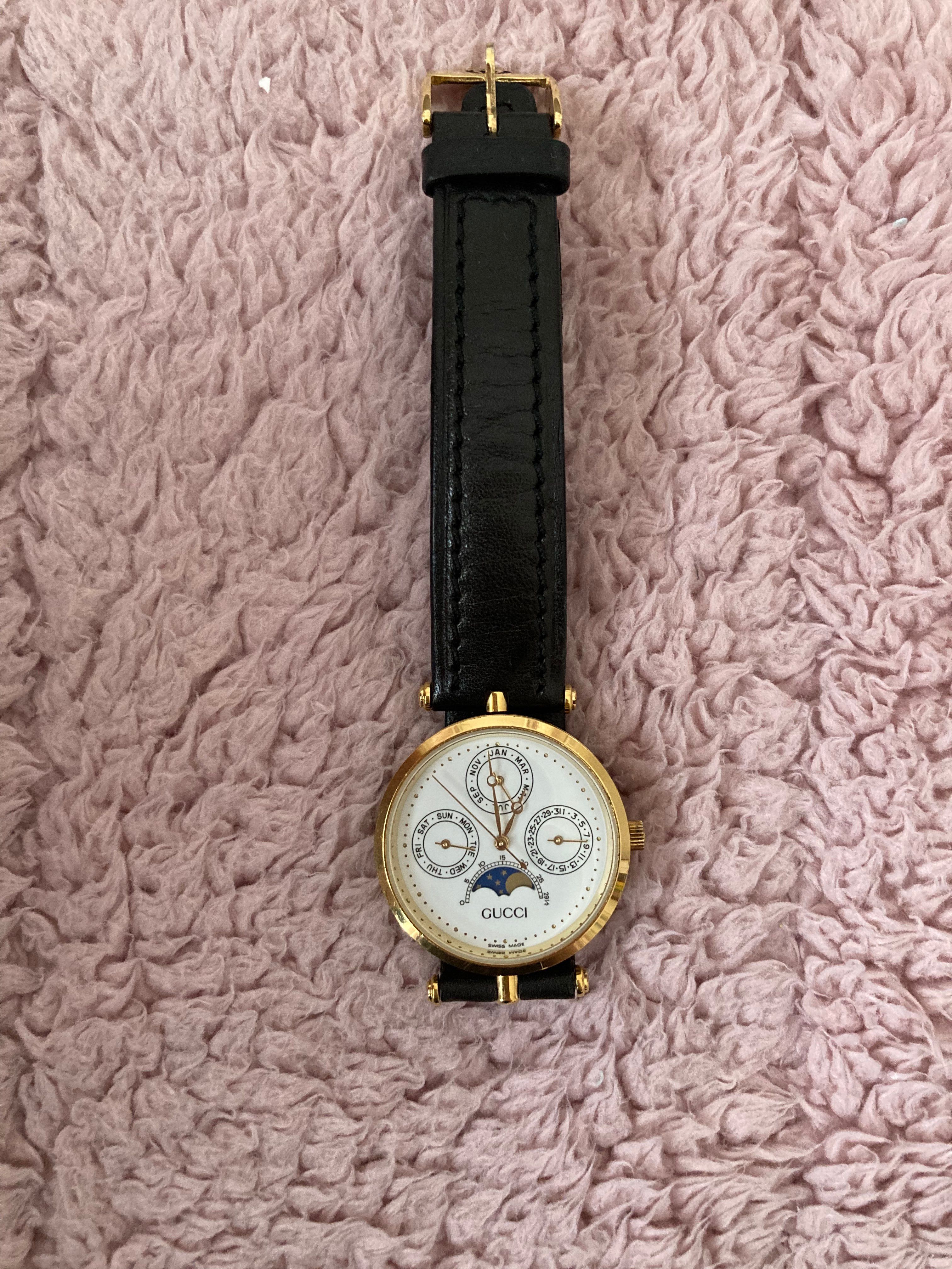 グッチ ムーンフェイズ カレンダー時計