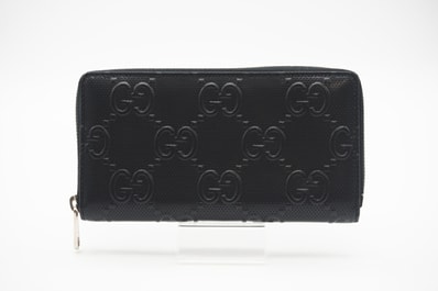 美品 GUCCI グッチ GGエンボス ジップアラウンドウォレット 625558 長財布 ブラック コーティングキャンバス メンズ