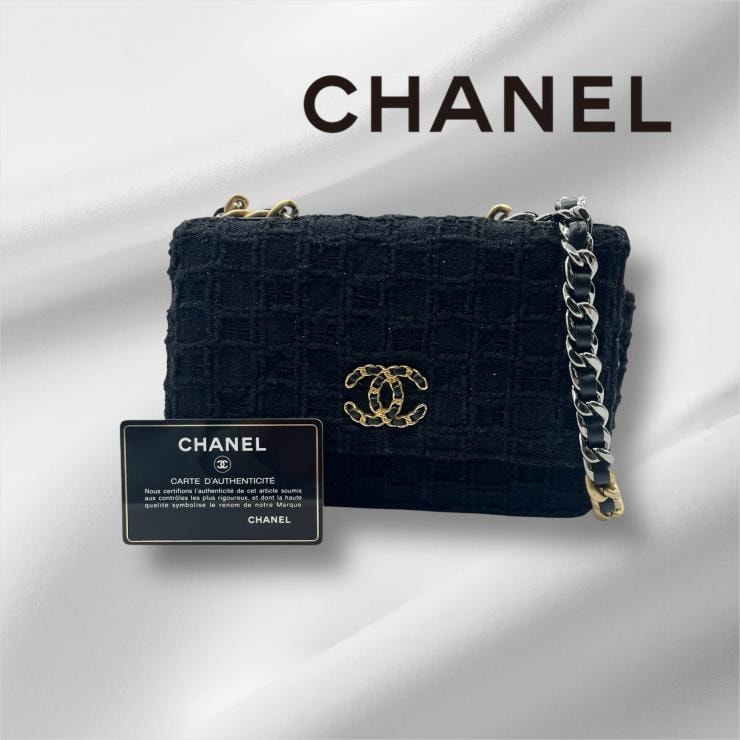 CHANEL シャネル ショルダーバッグ CHANEL 19 シャネル 19 ナインティーン ココマーク ラージ フラップ マトラッセ チェーン 2way ショルダーバック ハンドバッグ AS1161 ★美品★★ギャラ付★