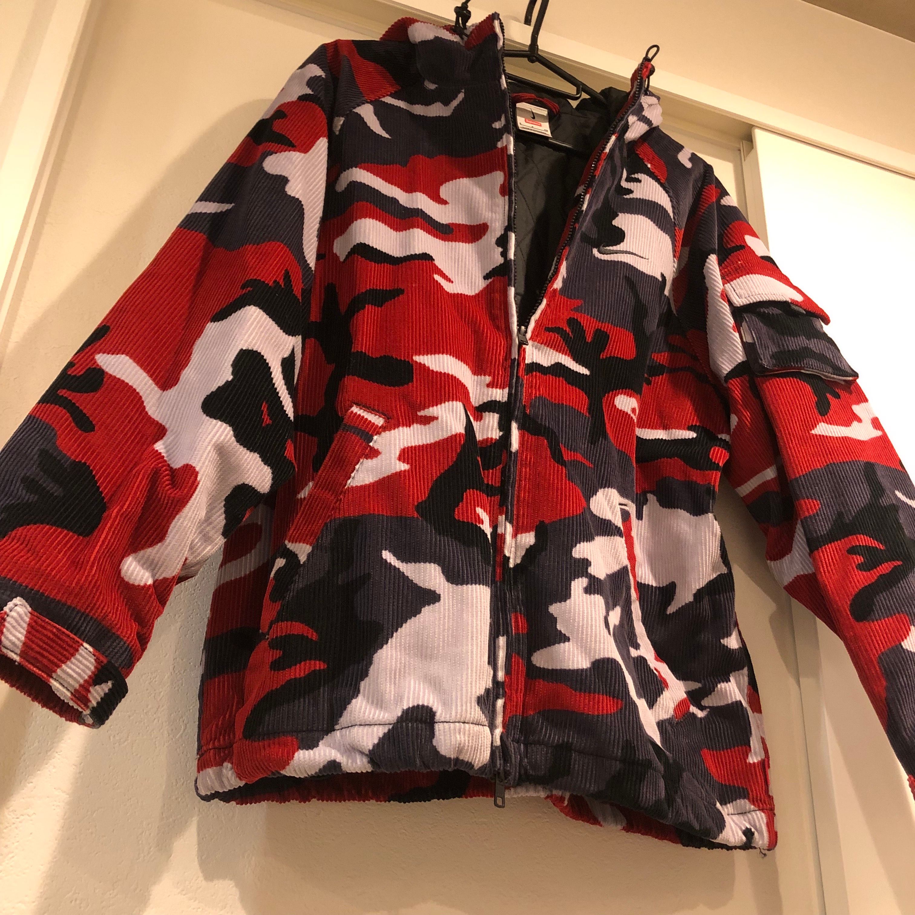 Supreme / Nike Arc Corduroy Hooded Jacket "Red Camo"