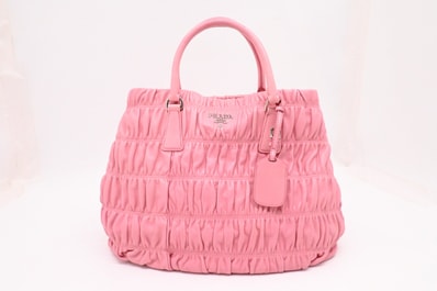 プラダ ナッパ・ゴフレ レザー ハンドバッグ ピンク B1789L