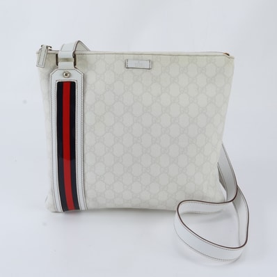 ■美品 グッチ GGスプリーム シェリー ライン152608
