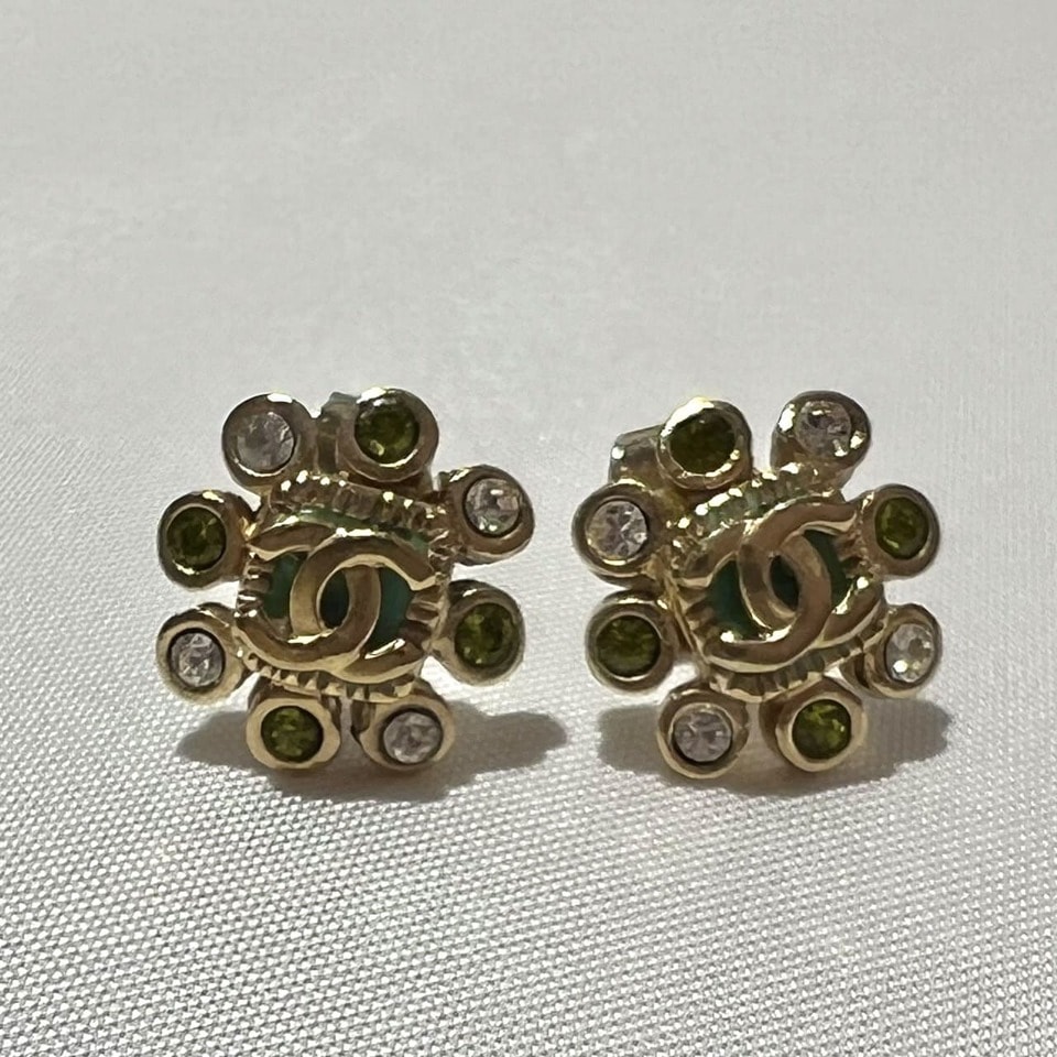 CHANEL シャネル ココマーク ミニフラワー ピアス ピアス GP ゴールド ラインストーン  レディース【中古】