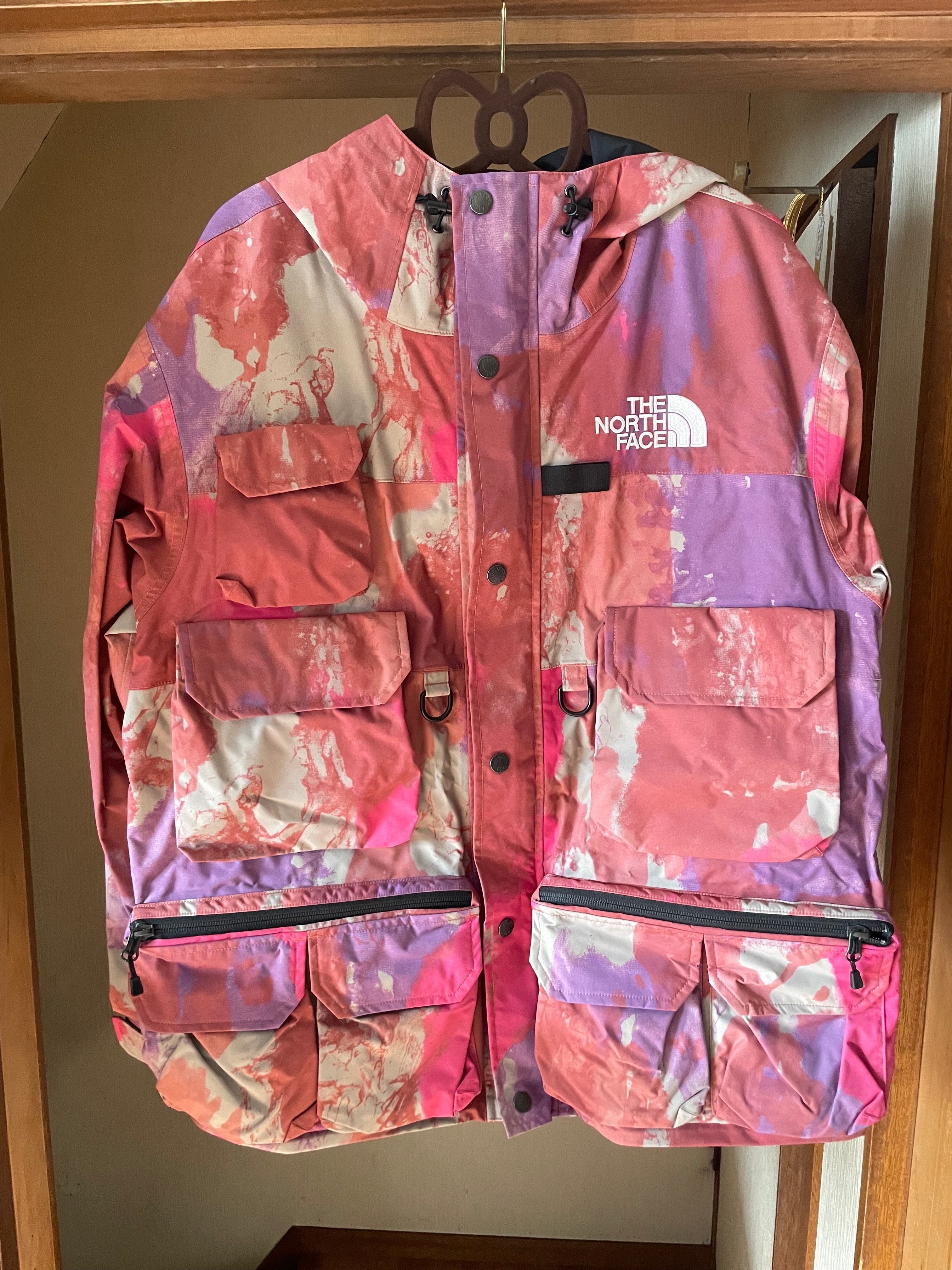 Supreme x The North Face Cargo Jacket "Pink"